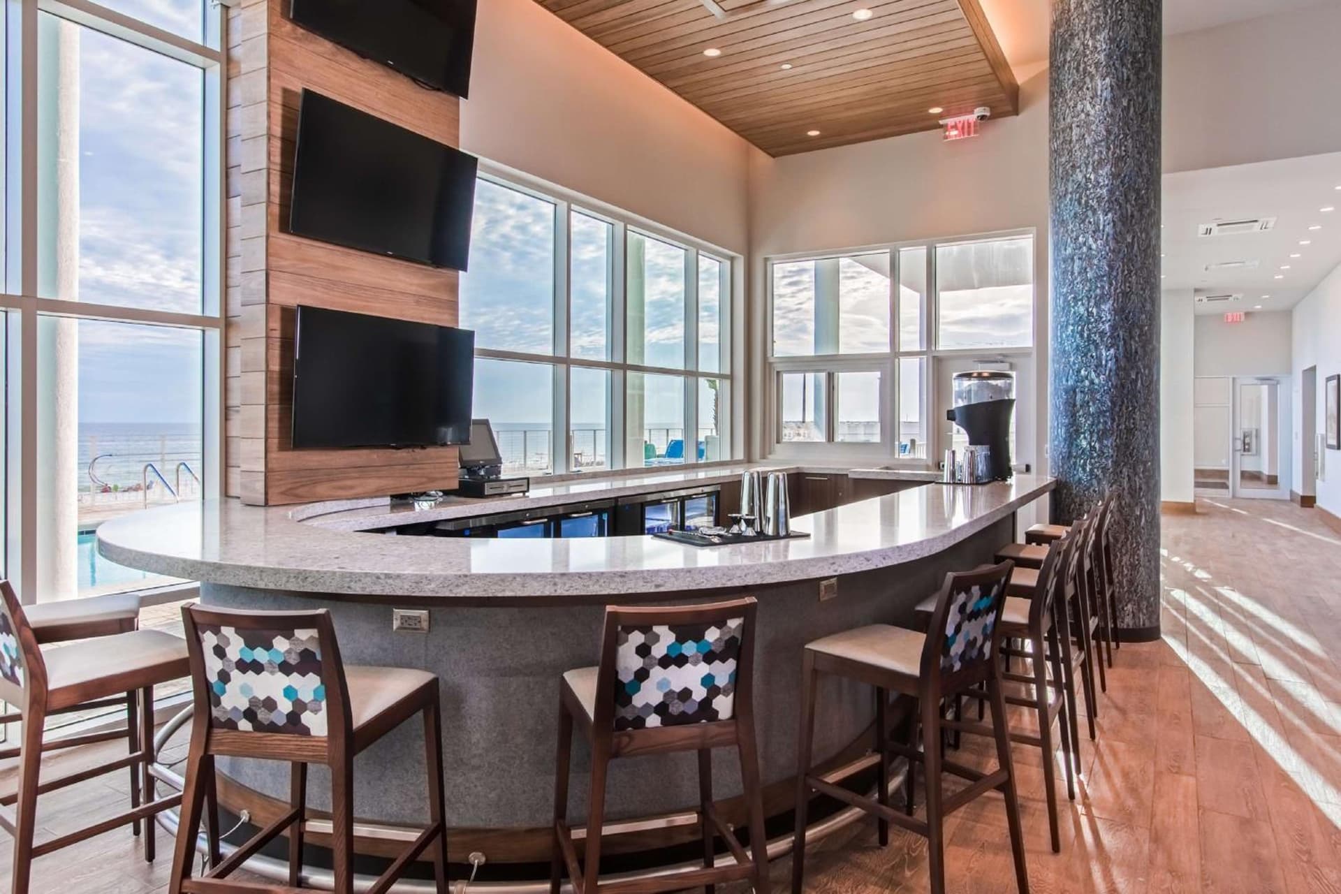 Hampton Inn & Suites Panama City Beach-Beachfront gallery photo in Panama City Beach, FL — image 33
