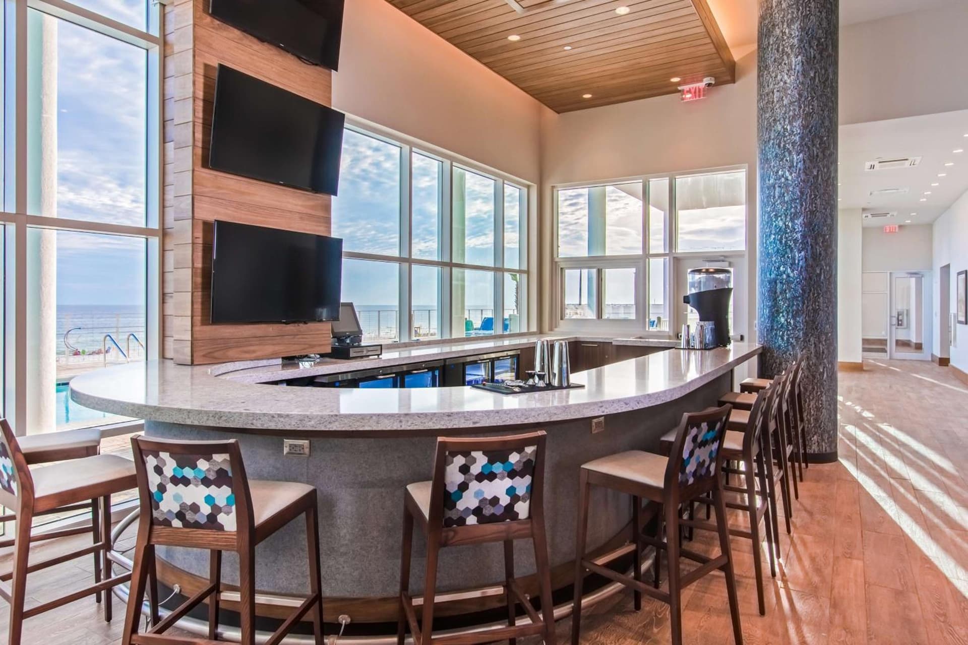 Hampton Inn & Suites Panama City Beach-Beachfront gallery photo in Panama City Beach, FL — image 32