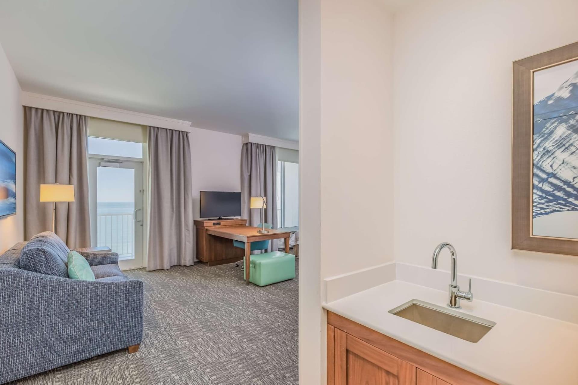 Hampton Inn & Suites Panama City Beach-Beachfront gallery photo in Panama City Beach, FL — image 55