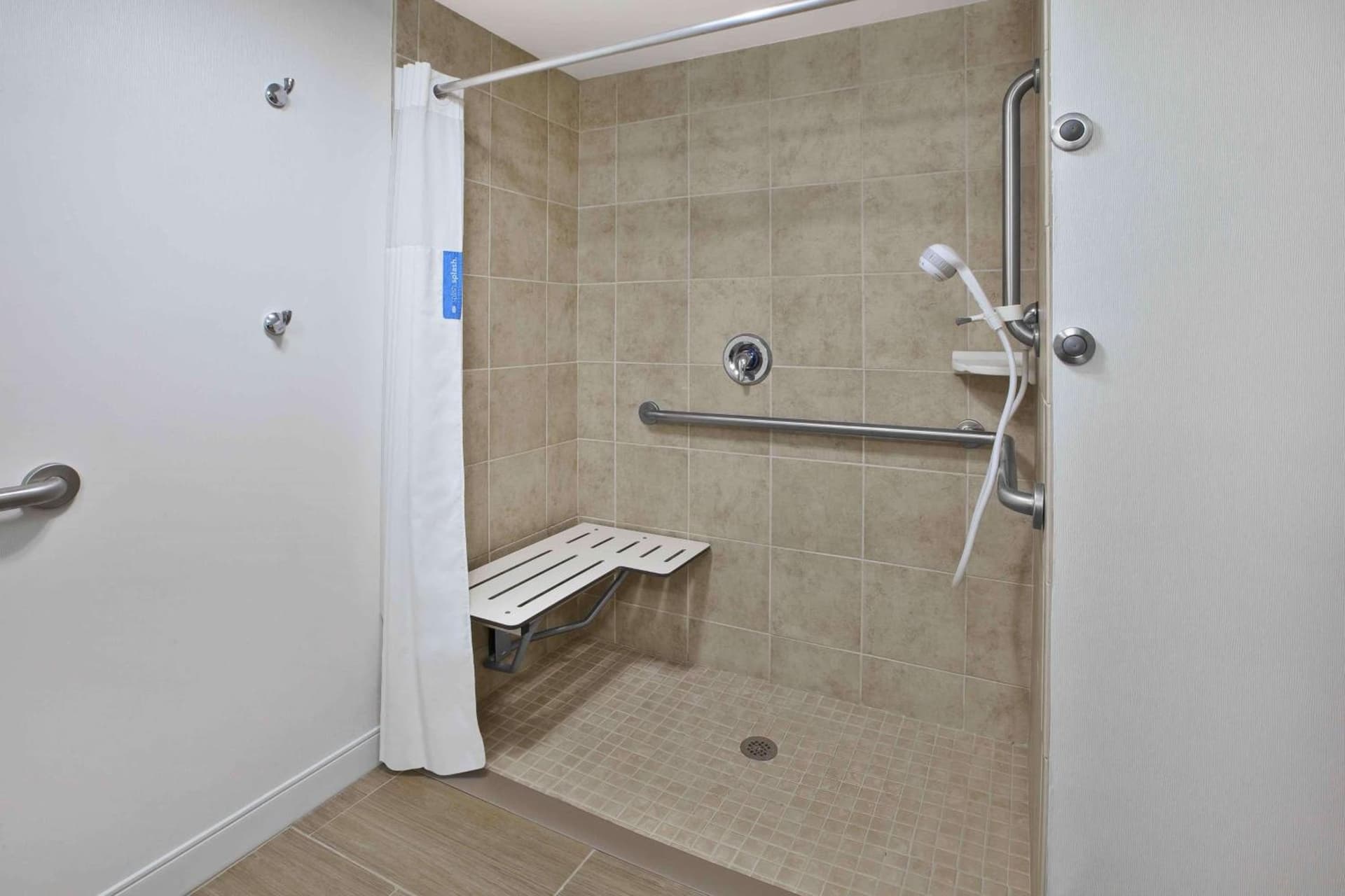 Hampton Inn Toledo-South/Maumee gallery photo in Maumee, OH — image 28