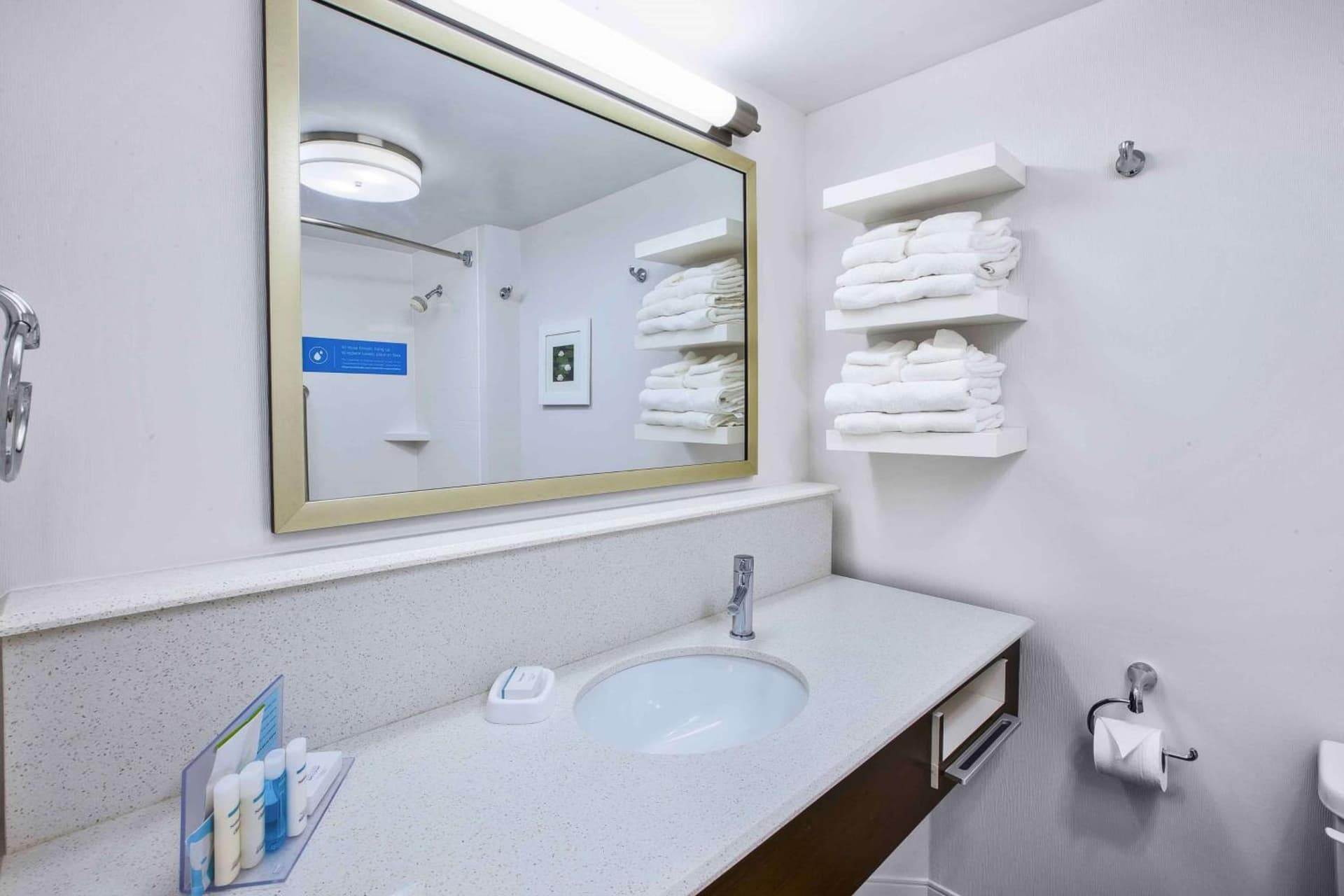 Hampton Inn Toledo-South/Maumee gallery photo in Maumee, OH — image 12