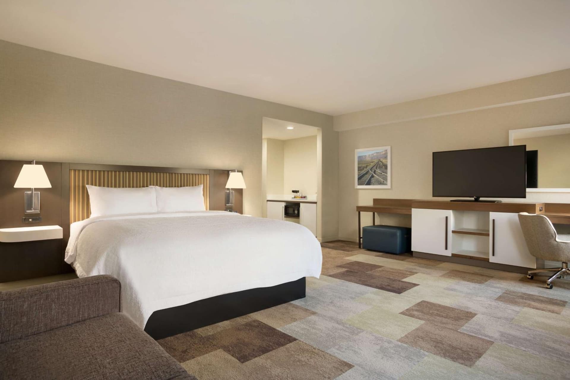 Hampton Inn Salt Lake City Cottonwood property views in Holladay, UT — gallery photo 3
