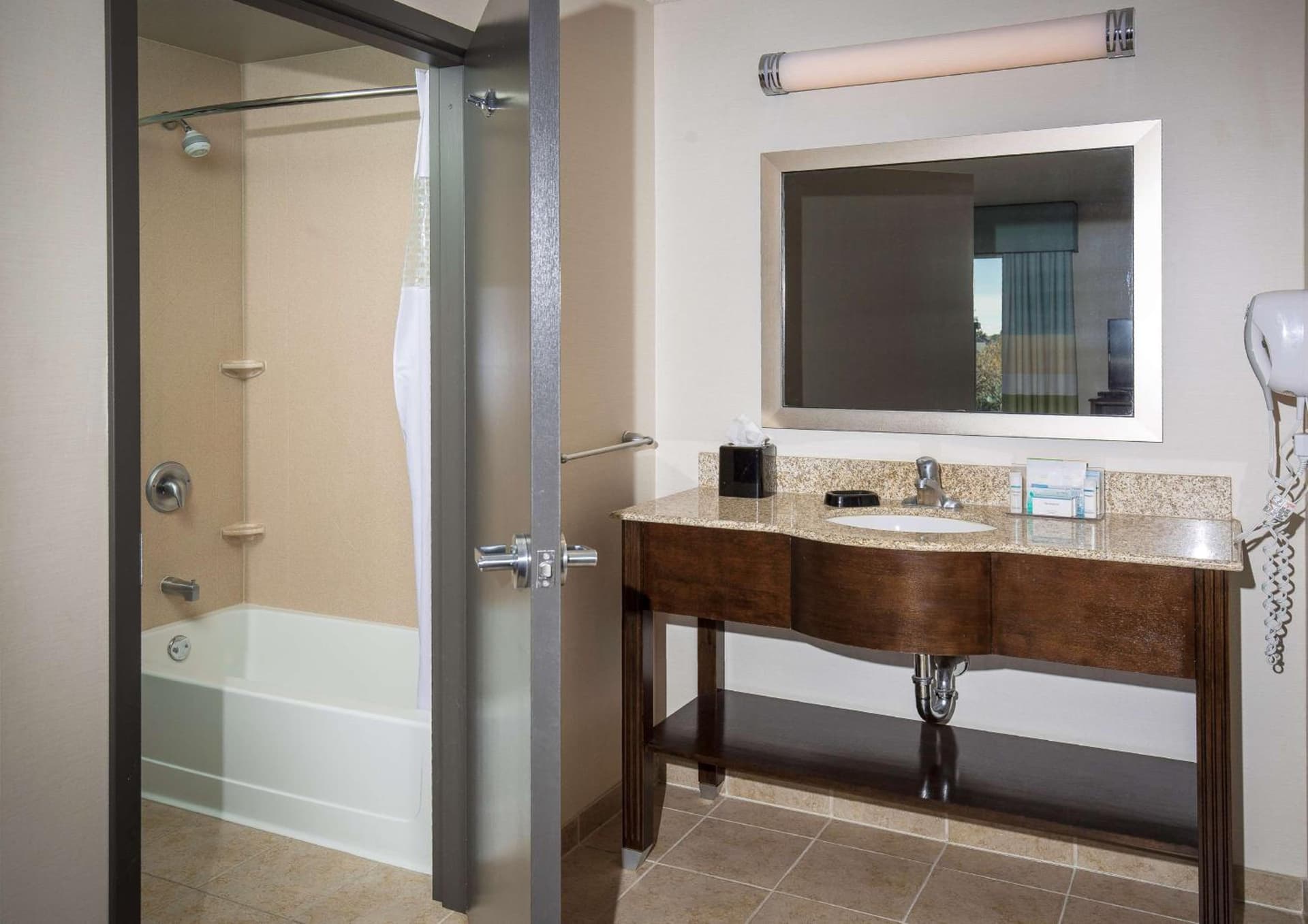 Hampton Inn & Suites Suisun City Waterfront gallery photo in Suisun City, CA — image 23