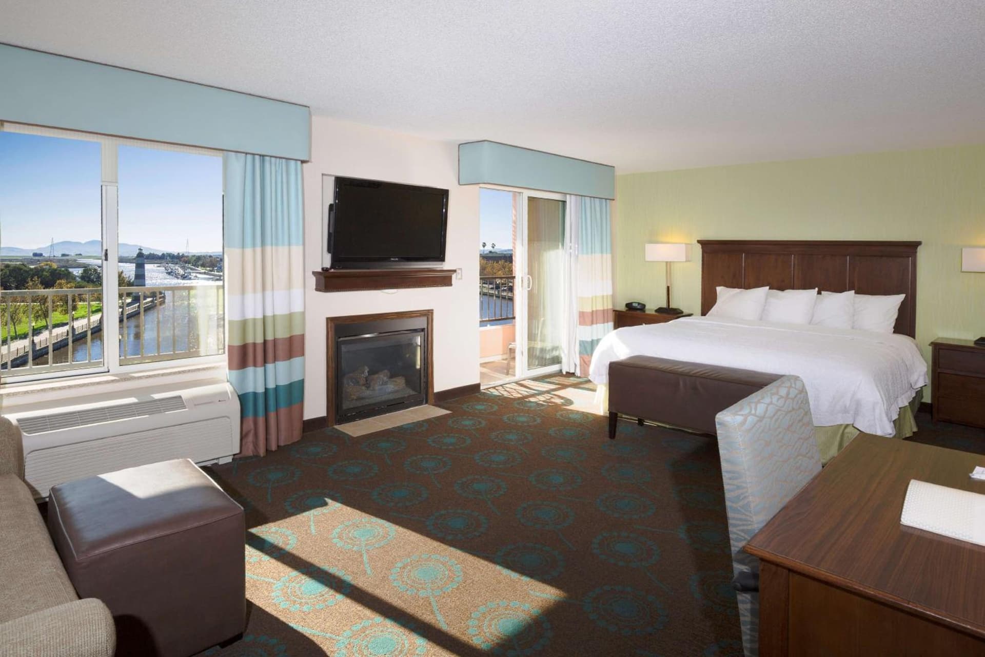 Hampton Inn & Suites Suisun City Waterfront gallery photo in Suisun City, CA — image 7
