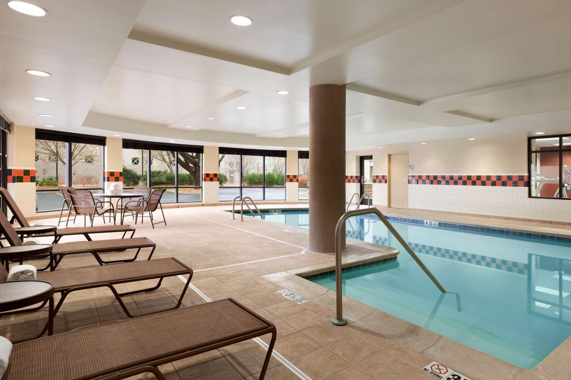 Hampton Inn & Suites East Hartford gallery photo in East Hartford — image 7