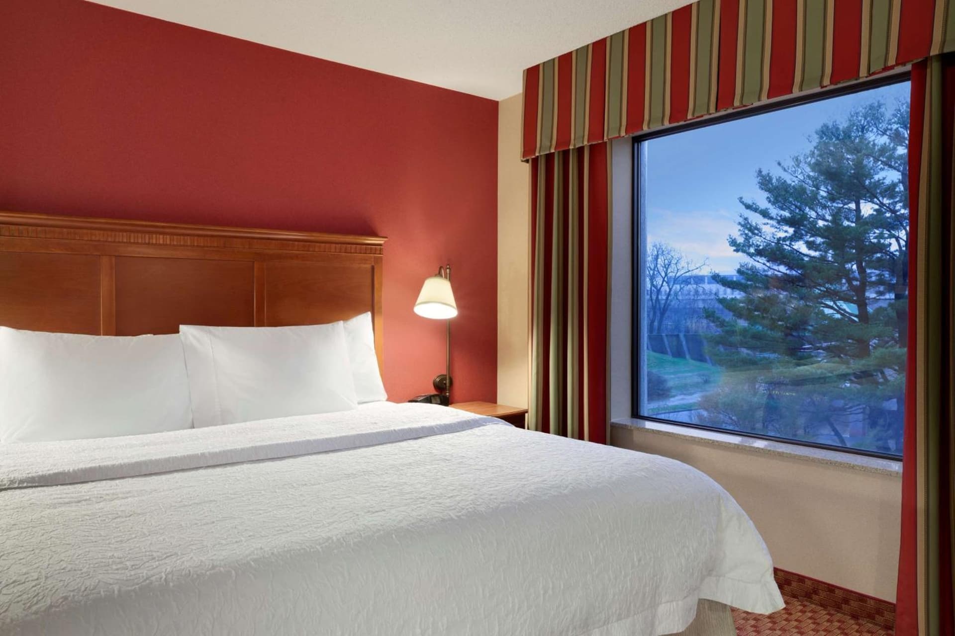 Hampton Inn & Suites East Hartford gallery photo in East Hartford — image 23