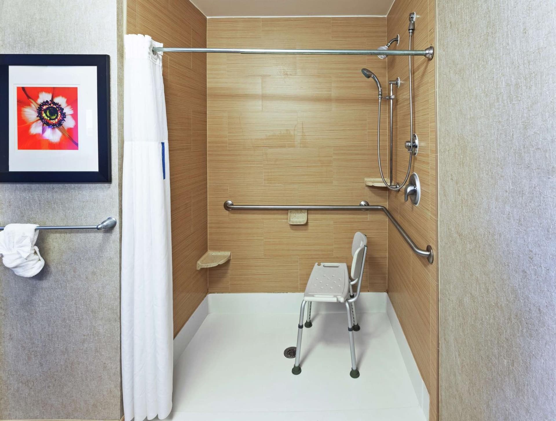 Hampton Inn & Suites Houston/League City gallery photo in League City, TX — image 5