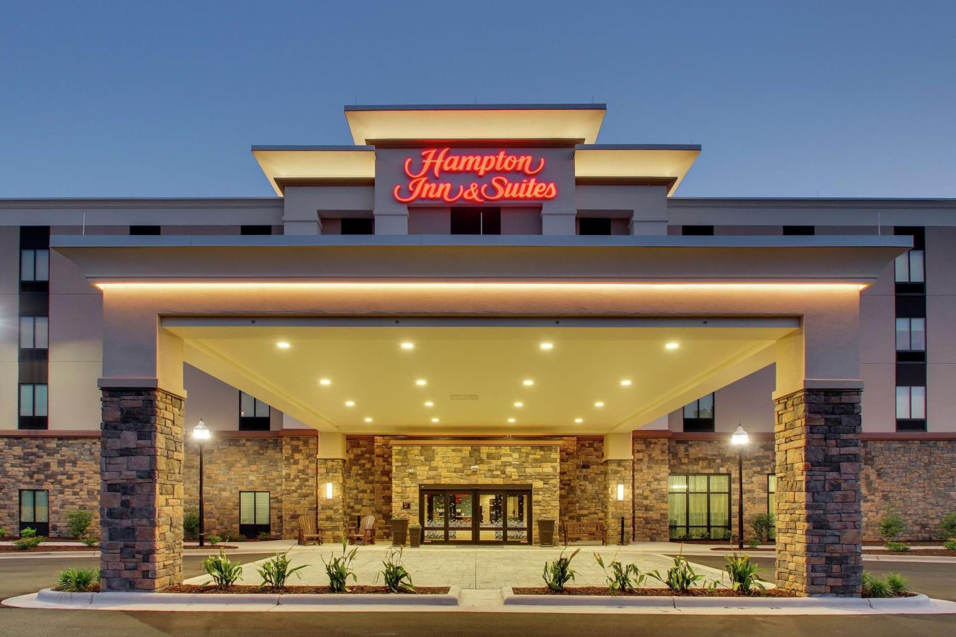Hampton Inn & Suites By Hilton Southport gallery photo in Southport, NC — image 48