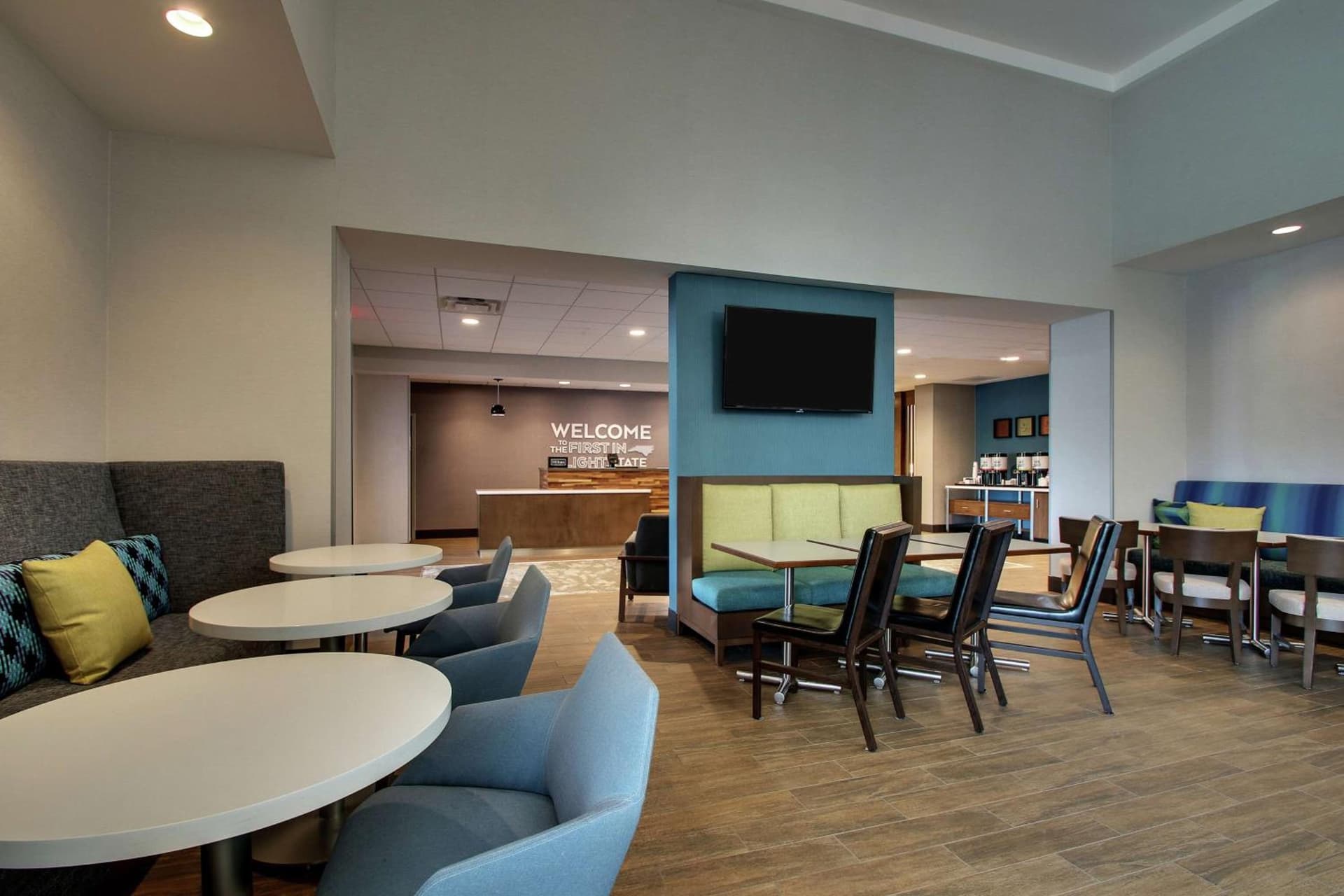 Hampton Inn & Suites By Hilton Southport gallery photo in Southport, NC — image 21