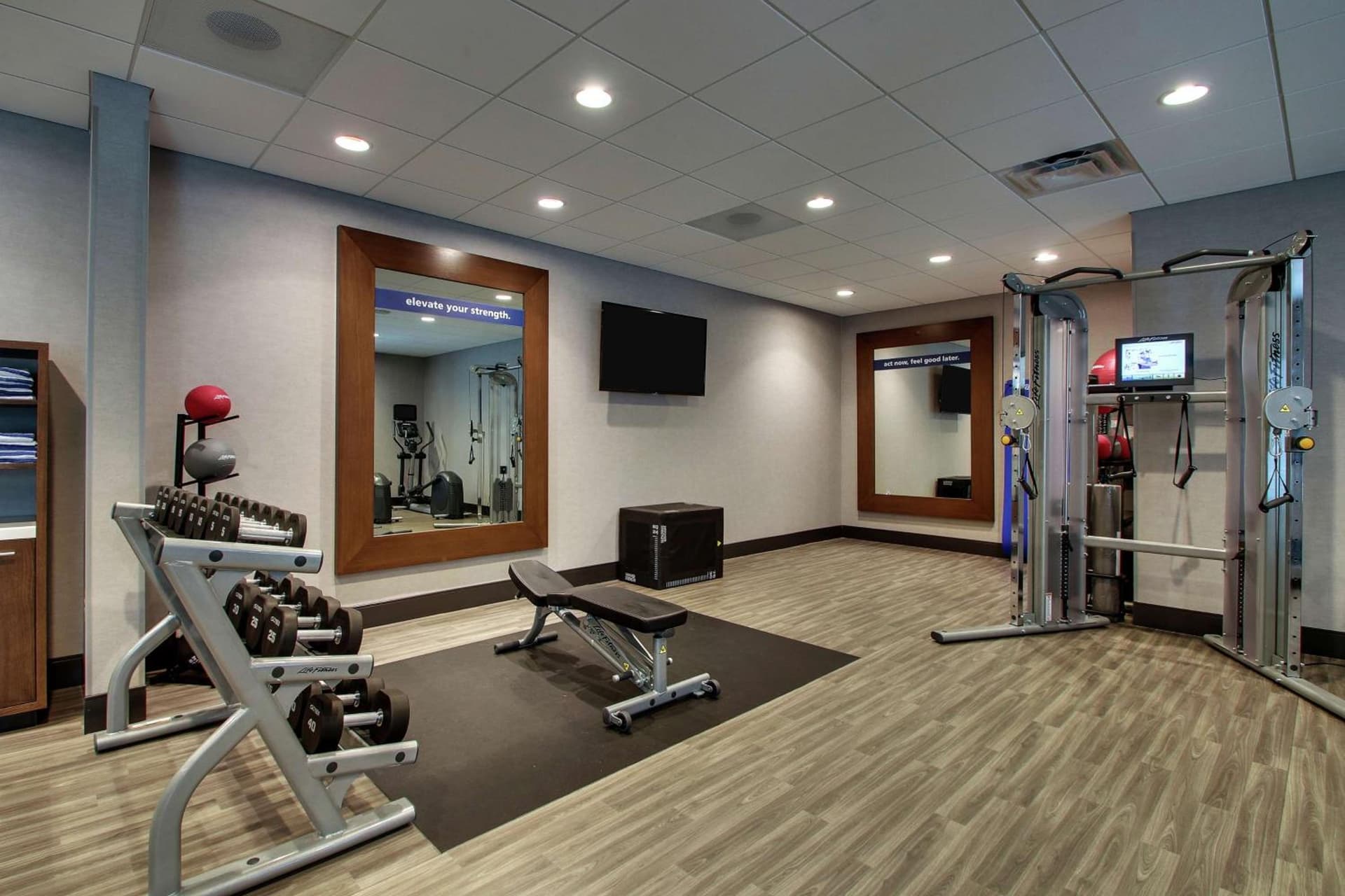 Hampton Inn & Suites By Hilton Southport gallery photo in Southport, NC — image 32