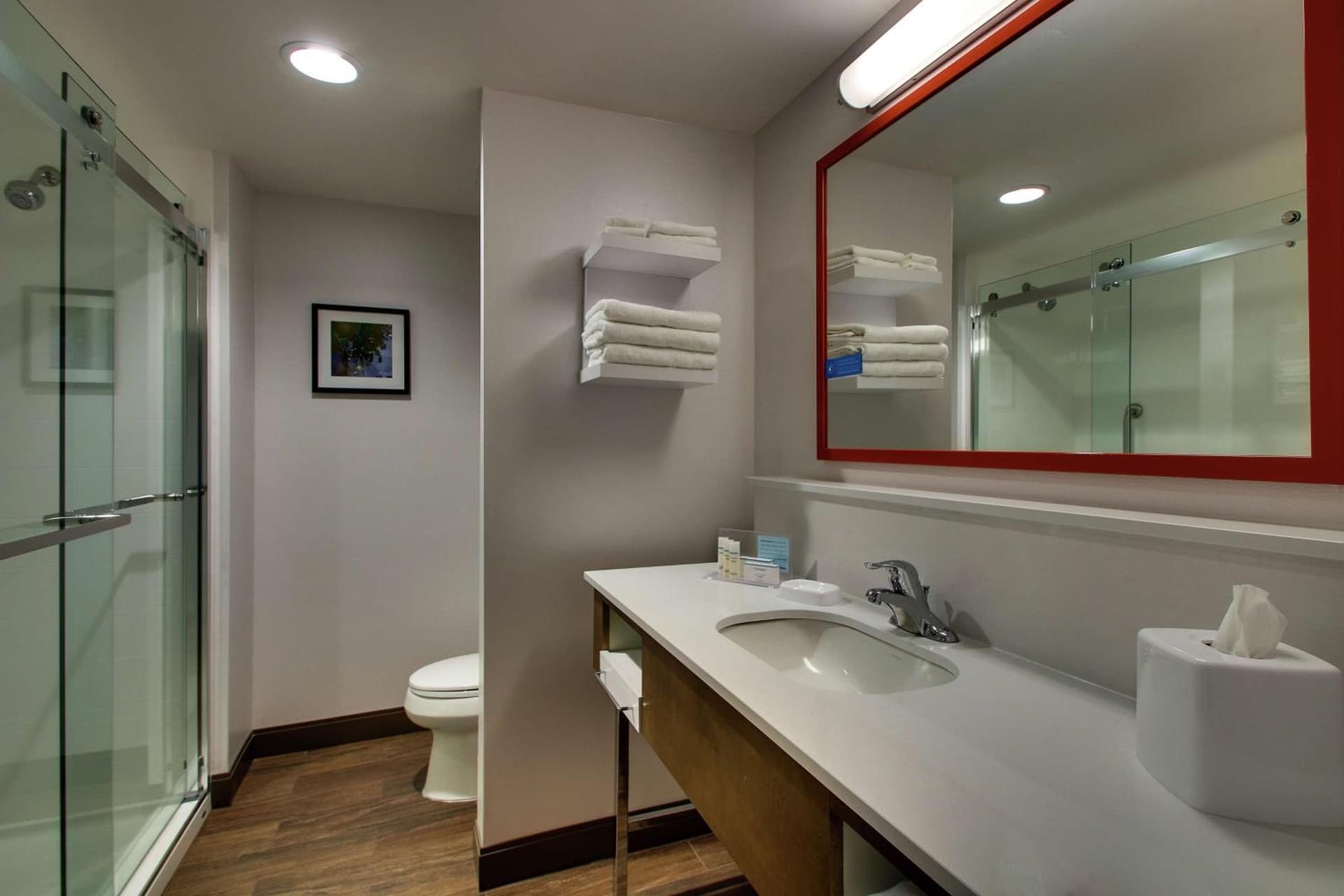 Hampton Inn & Suites By Hilton Southport gallery photo in Southport, NC — image 39