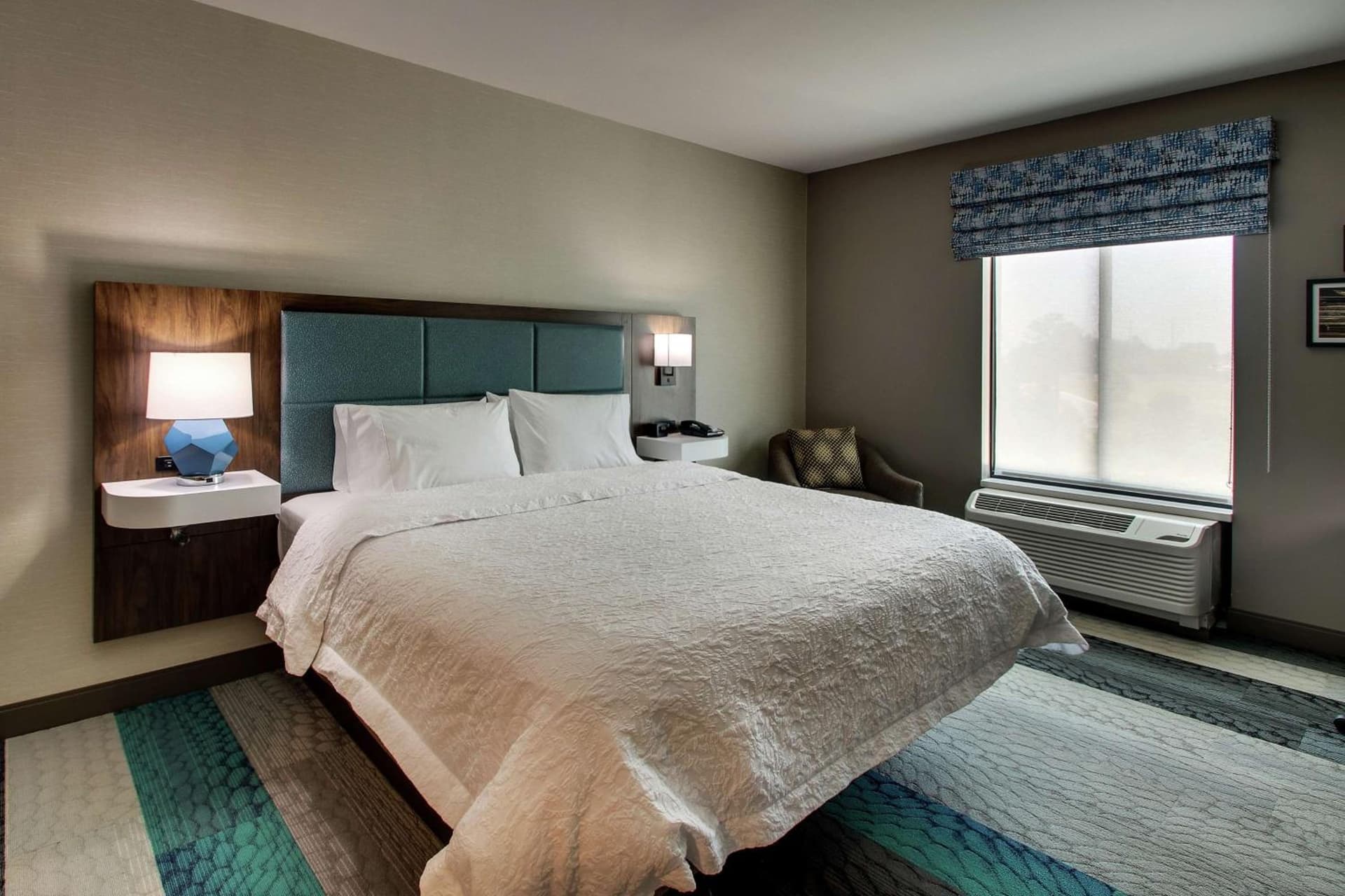 Hampton Inn & Suites By Hilton Southport gallery photo in Southport, NC — image 5