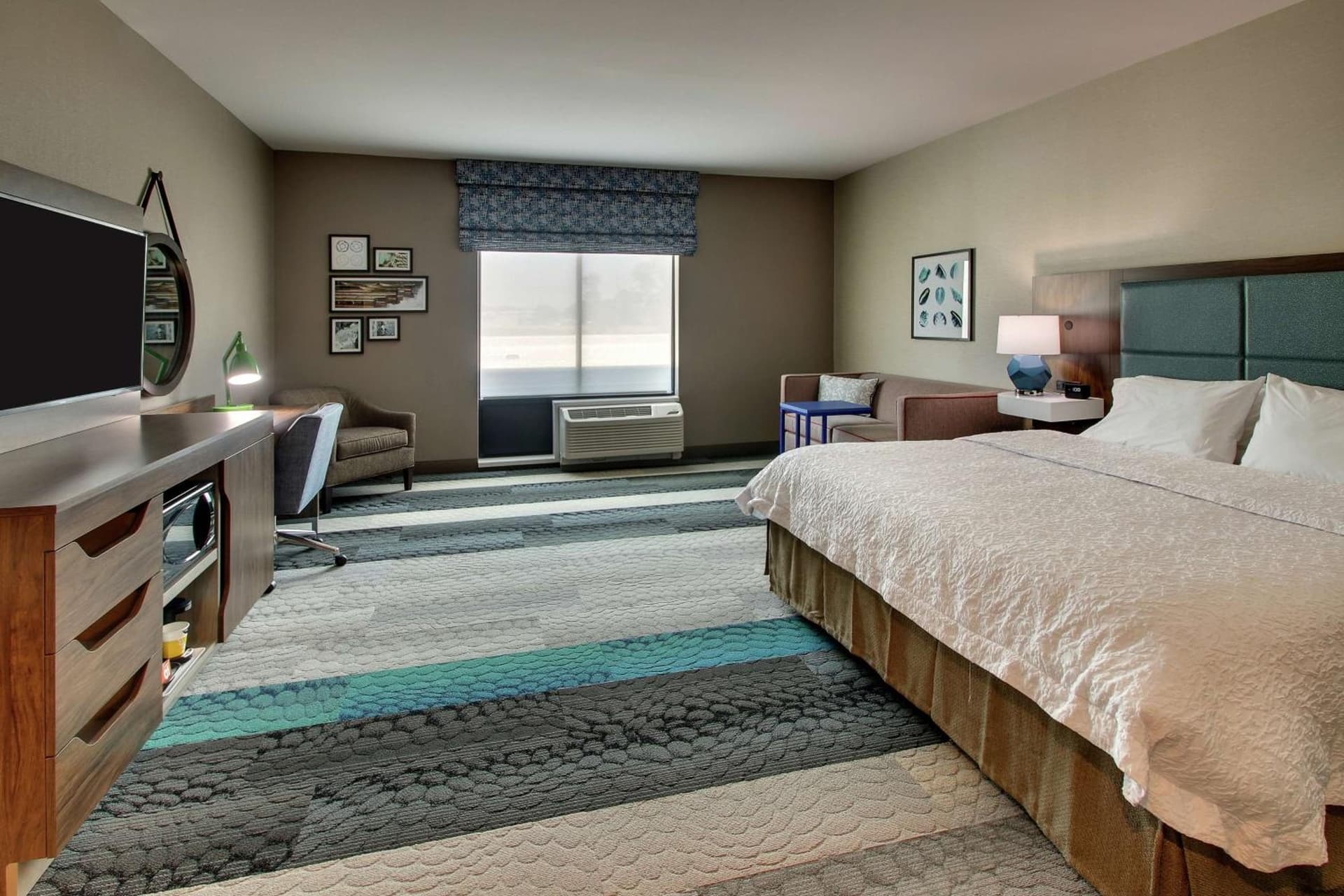 Hampton Inn & Suites By Hilton Southport gallery photo in Southport, NC — image 51