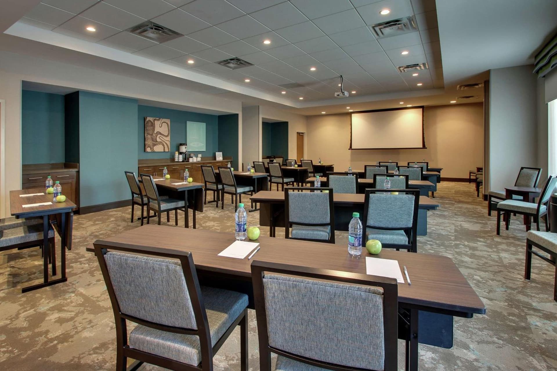 Hampton Inn & Suites By Hilton Southport gallery photo in Southport, NC — image 58