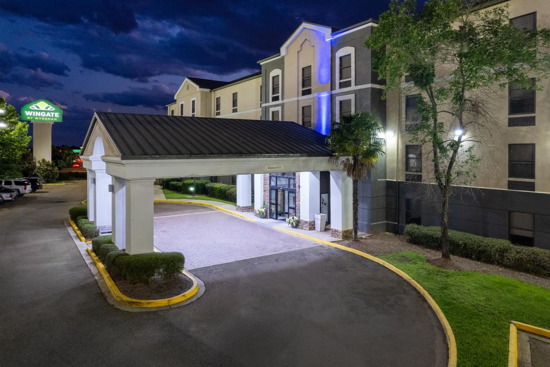 Wingate by Wyndham Jackson Ridgeland interior in Ridgeland, MS — gallery photo 2