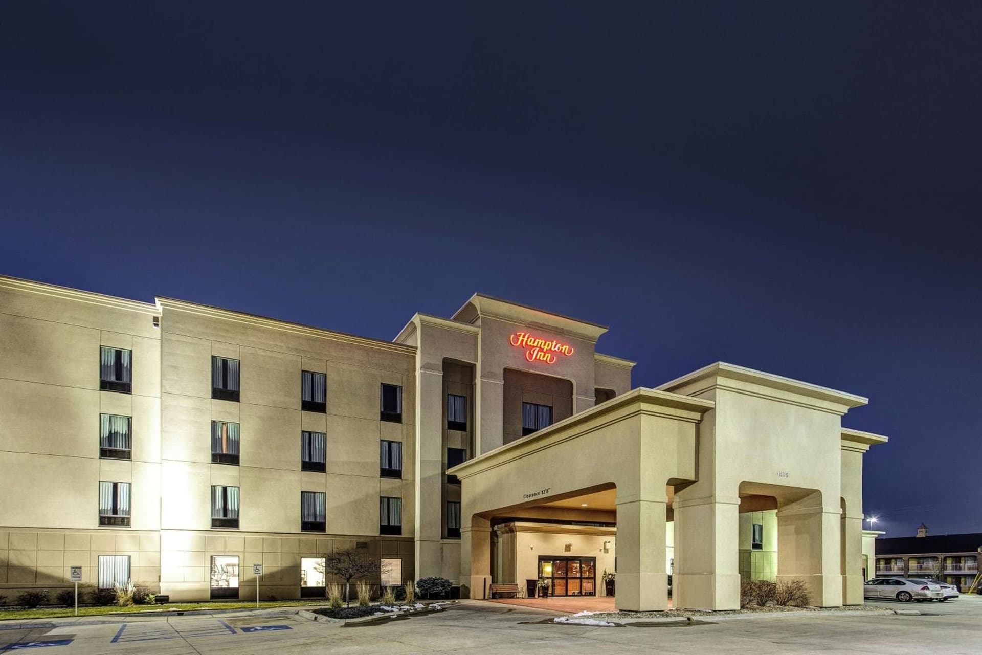 Hampton Inn Junction City interior in Junction City, KS — gallery photo 2