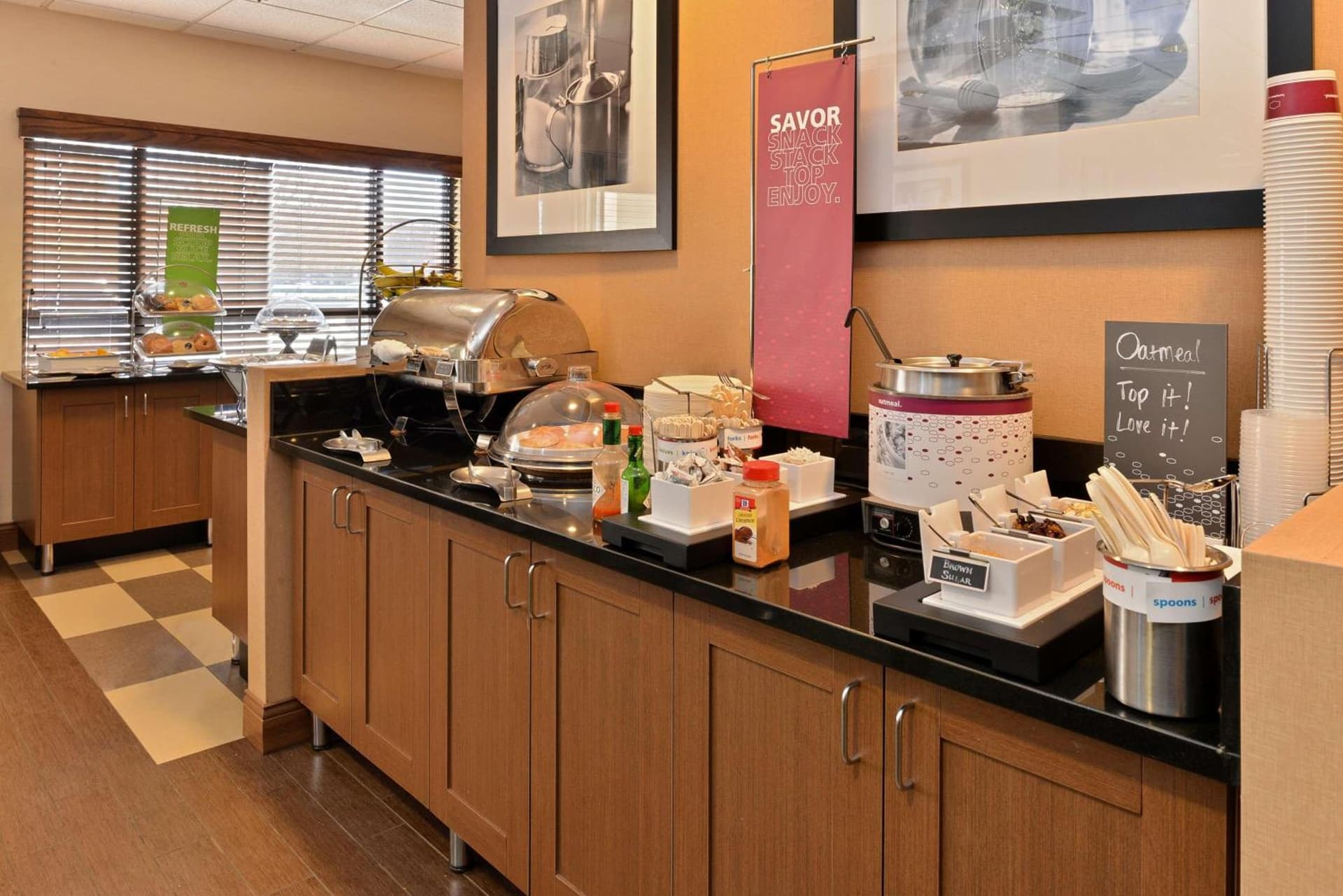 Hampton Inn Portland East gallery photo in Portland, OR — image 41