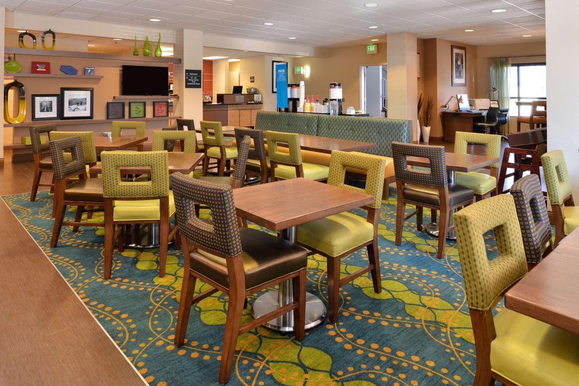 Hampton Inn Portland East gallery photo in Portland, OR — image 32