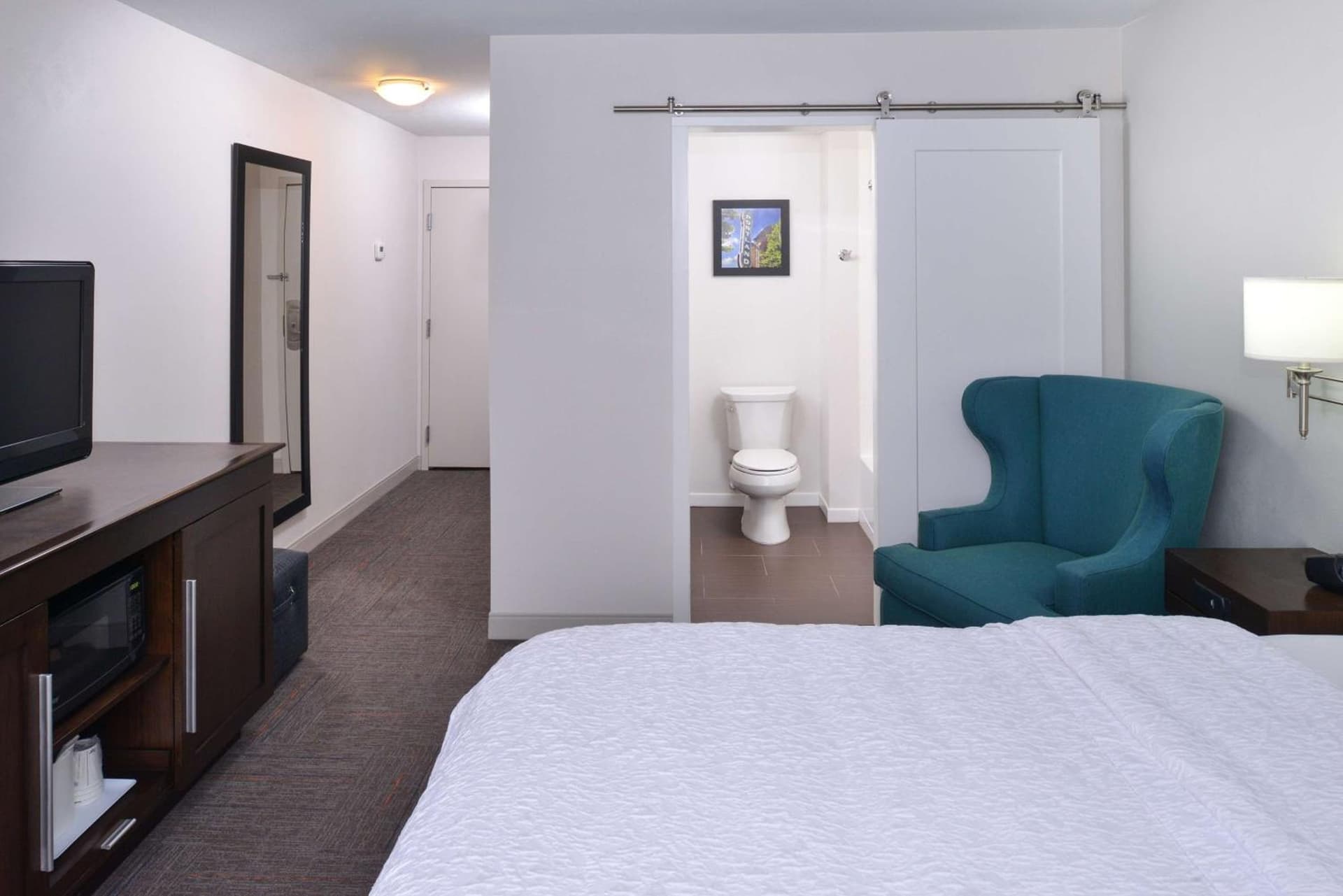 Hampton Inn Portland East gallery photo in Portland, OR — image 12