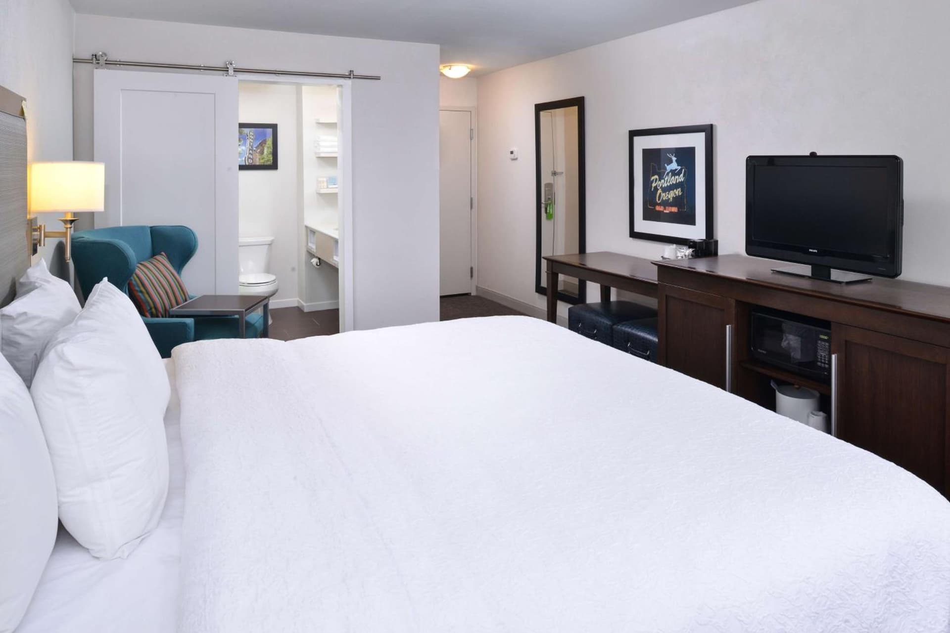 Hampton Inn Portland East gallery photo in Portland, OR — image 8