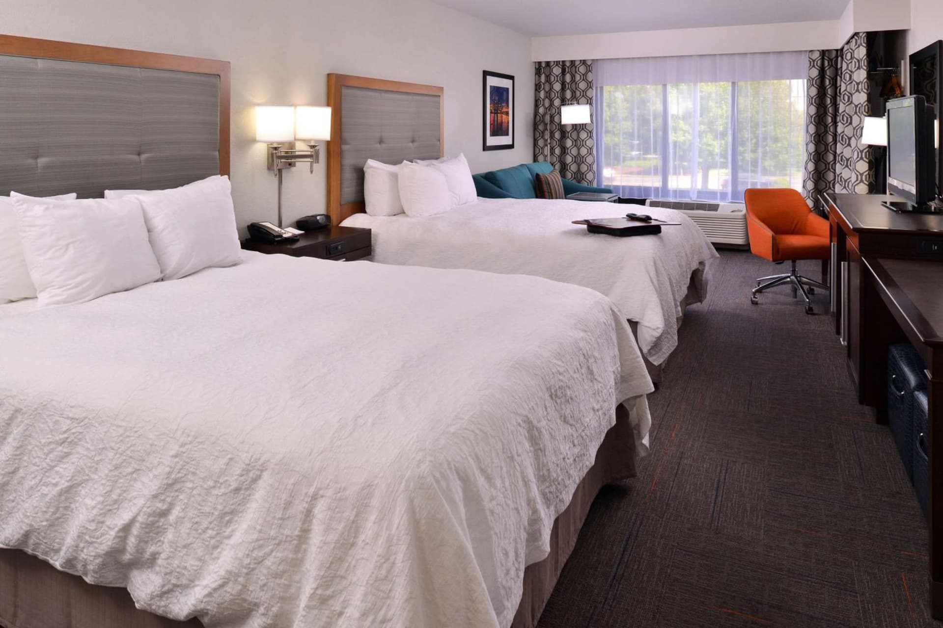 Hampton Inn Portland East gallery photo in Portland, OR — image 37