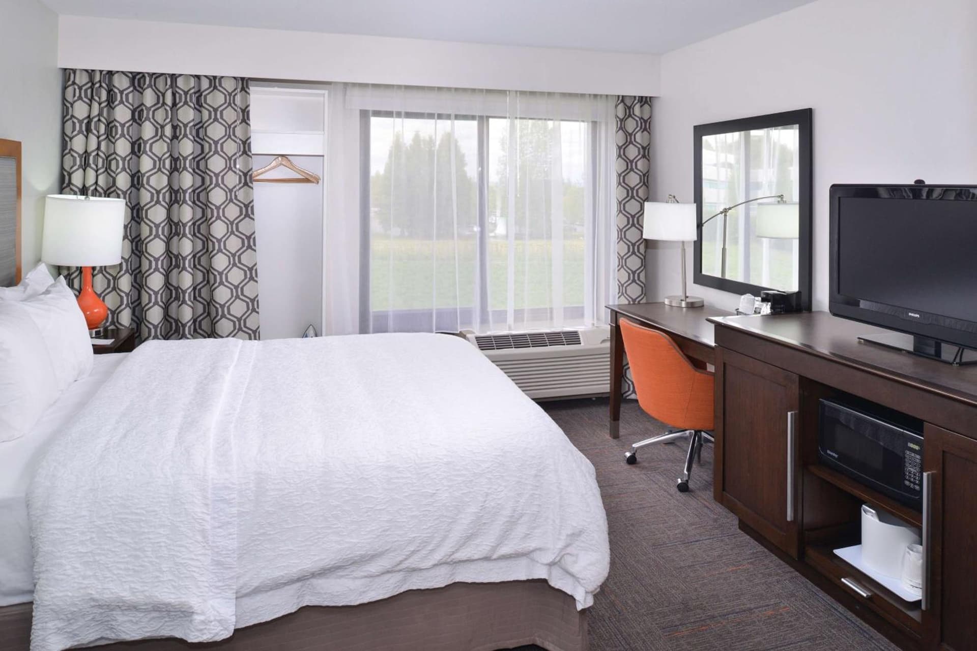 Hampton Inn Portland East gallery photo in Portland, OR — image 44