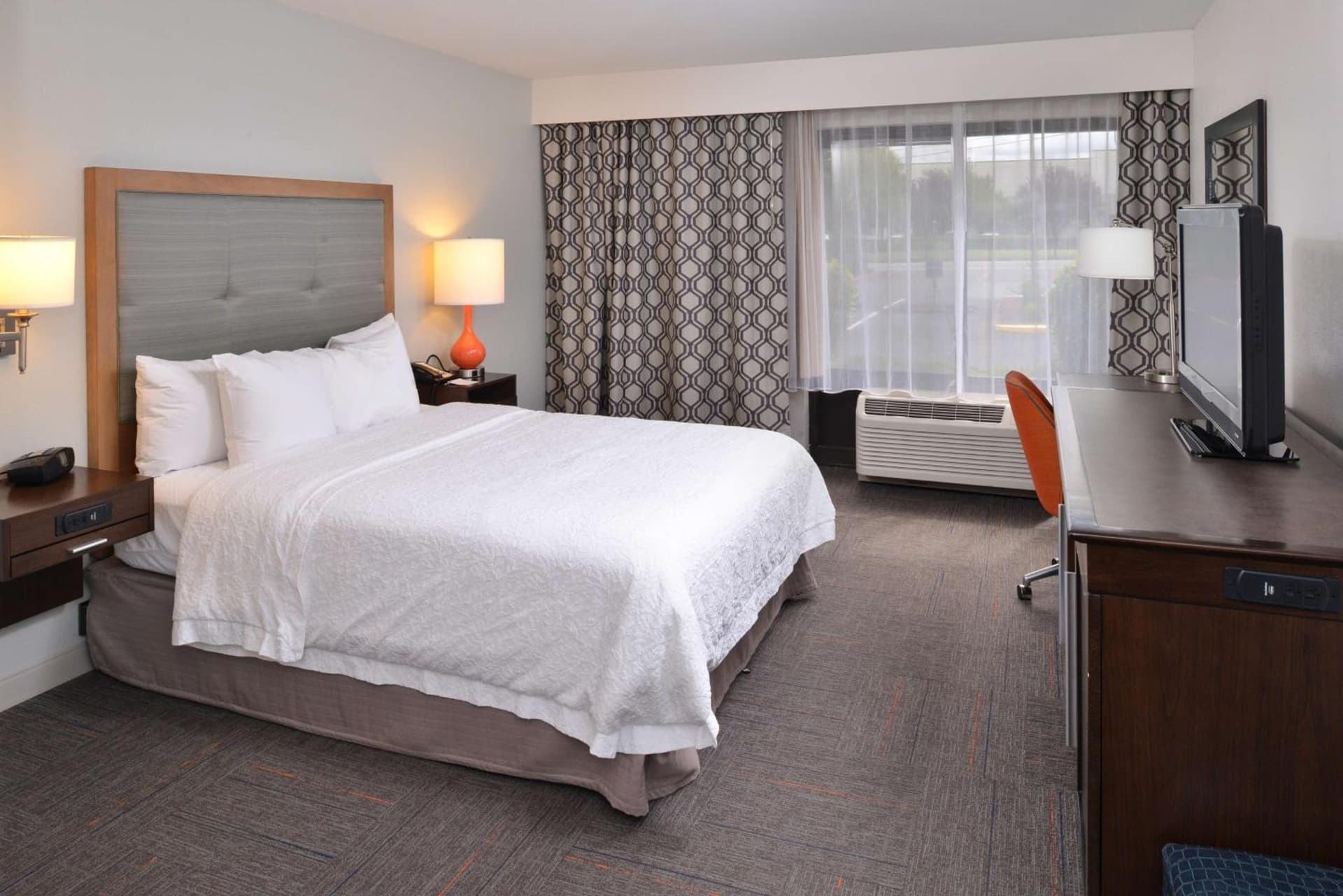 Hampton Inn Portland East gallery photo in Portland, OR — image 5