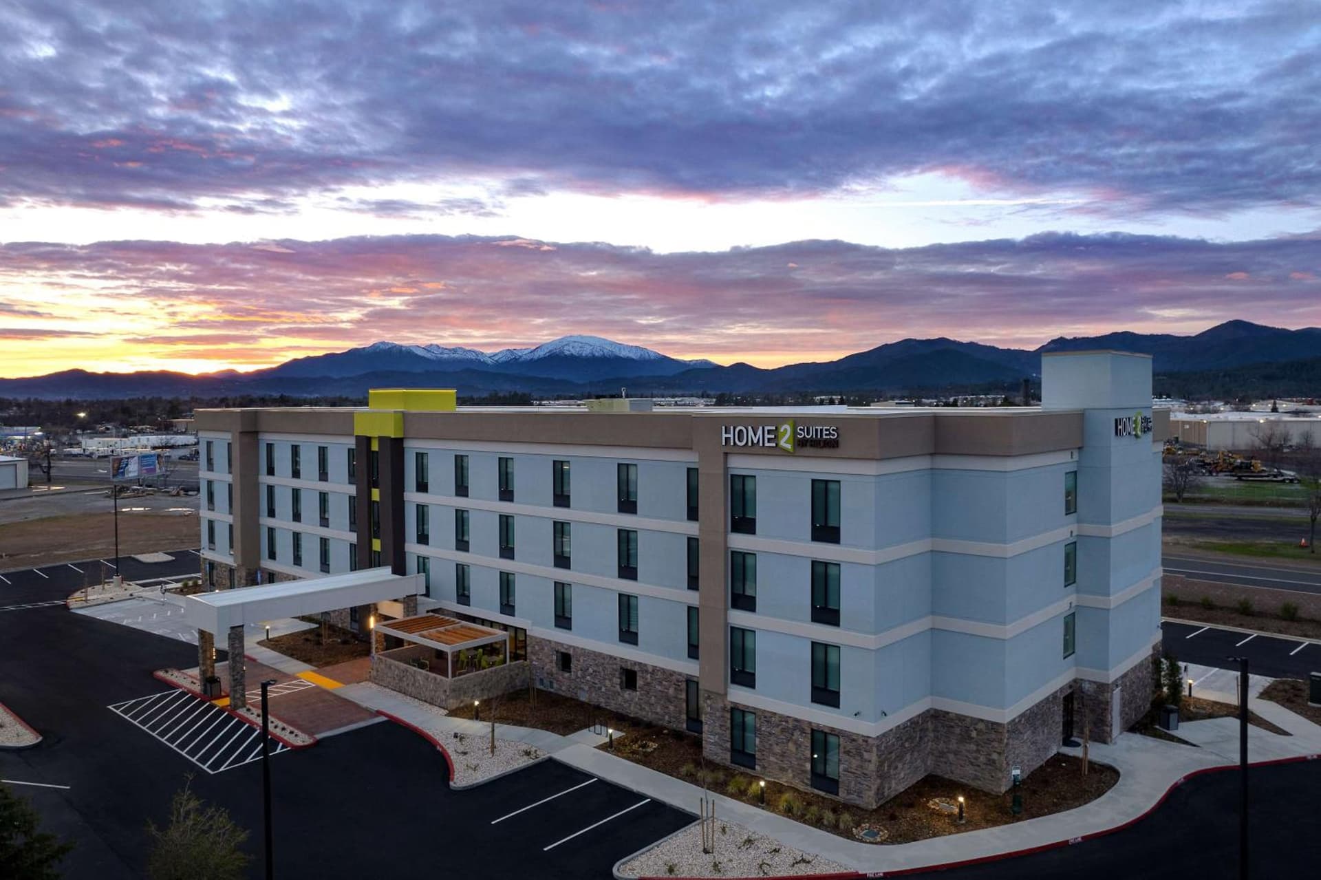 Home2 Suites By Hilton Redding interior in Redding, CA — gallery photo 2