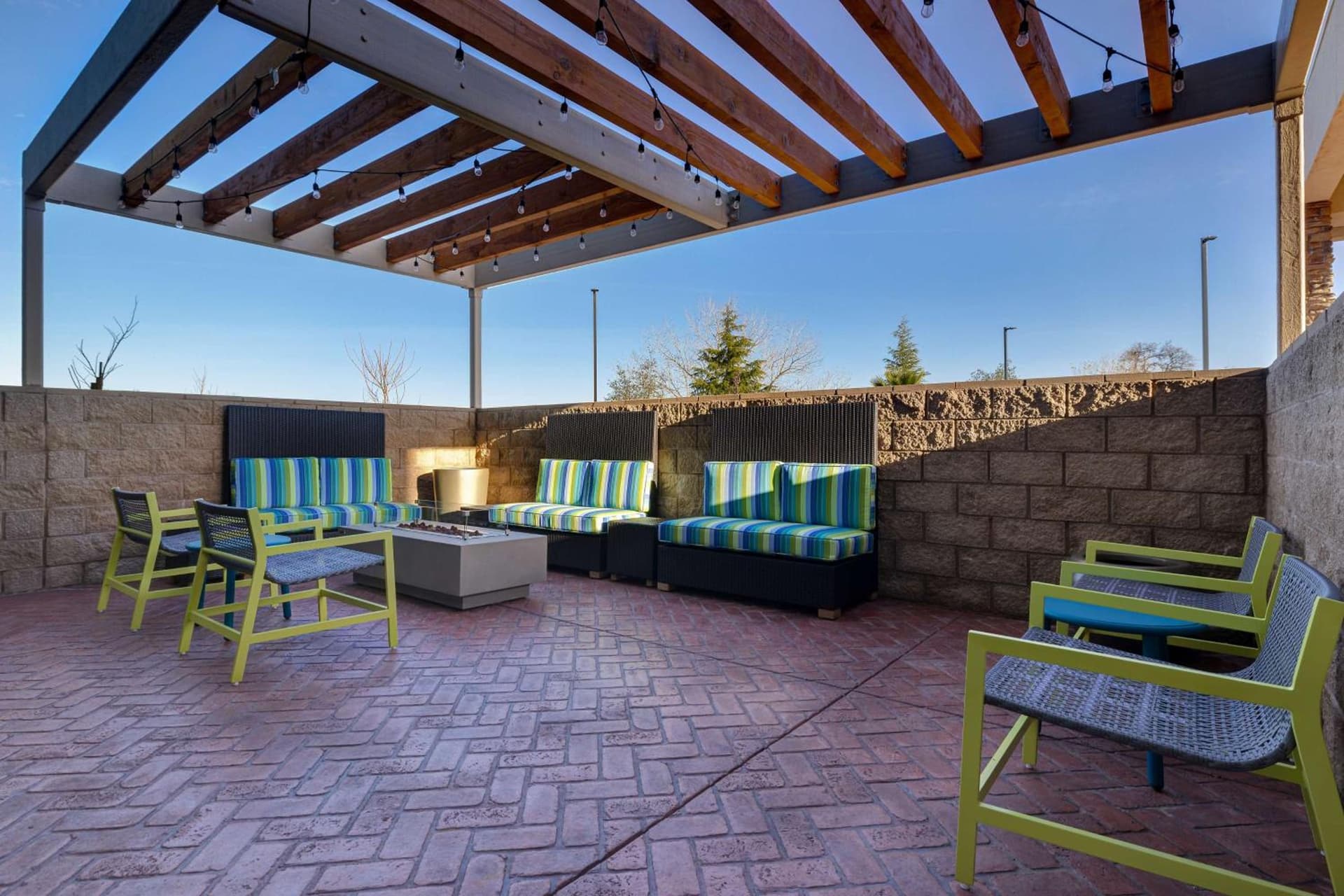 Home2 Suites By Hilton Redding gallery photo in Redding, CA — image 7