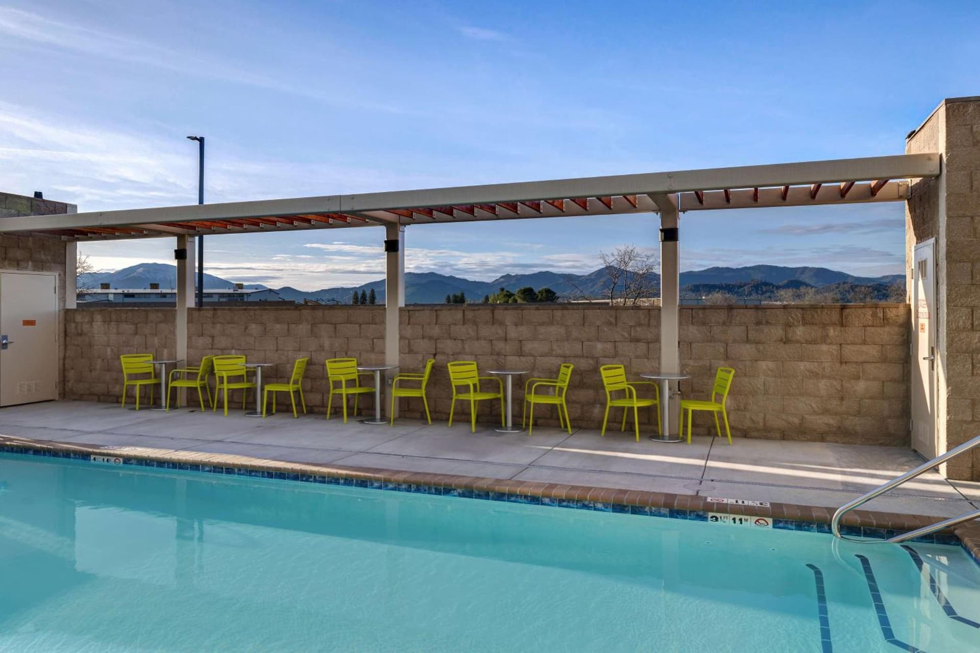 Home2 Suites By Hilton Redding gallery photo in Redding, CA — image 10