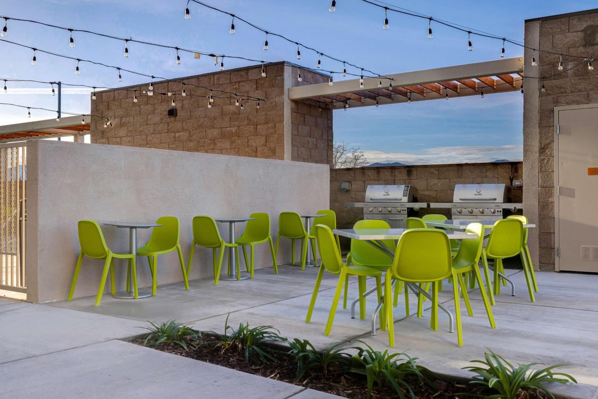 Home2 Suites By Hilton Redding gallery photo in Redding, CA — image 17