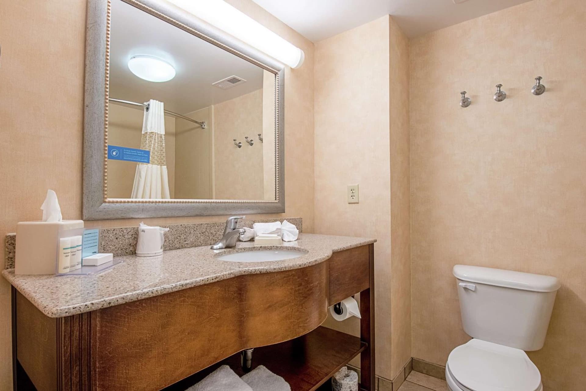 Hampton Inn Pine Grove gallery photo in Pine Grove, PA — image 5