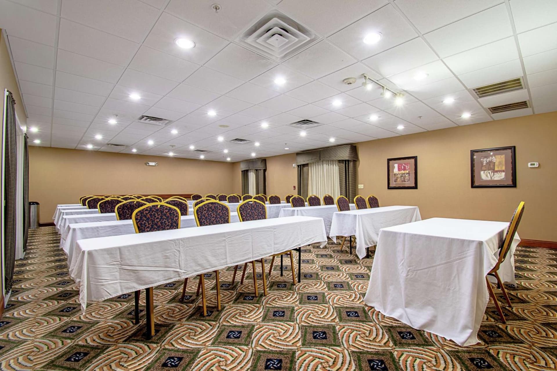 Hampton Inn Pine Grove gallery photo in Pine Grove, PA — image 17