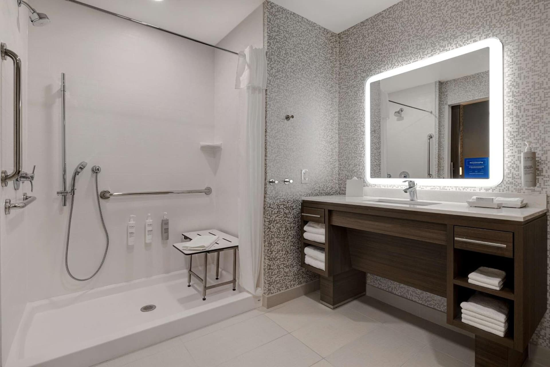 Home2 Suites By Hilton Redding gallery photo in Redding, CA — image 4