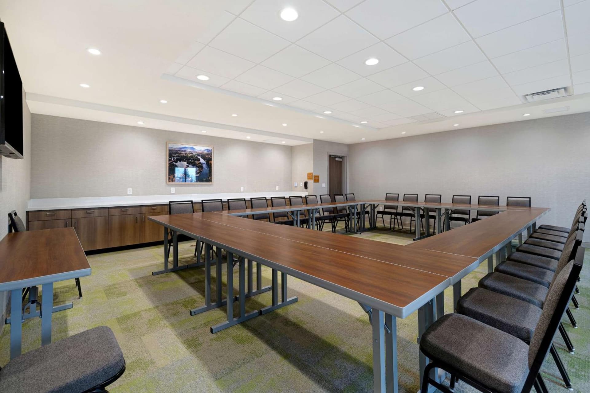 Home2 Suites By Hilton Redding gallery photo in Redding, CA — image 49