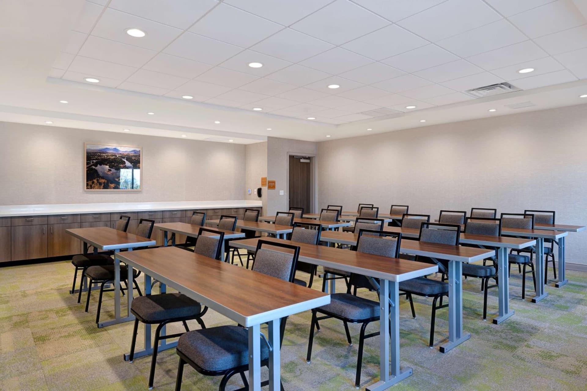 Home2 Suites By Hilton Redding gallery photo in Redding, CA — image 56