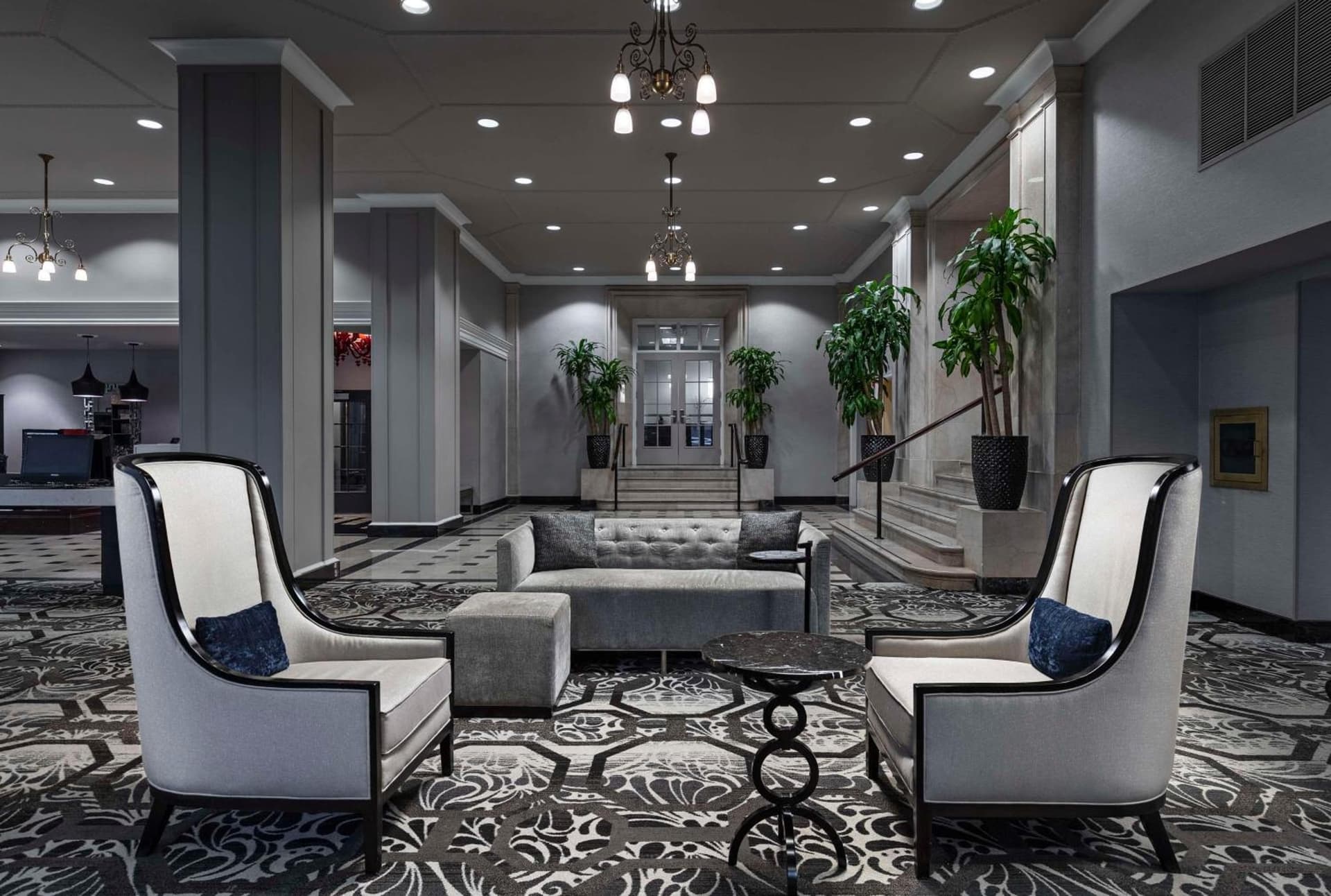DoubleTree Suites by Hilton Hotel Detroit Downtown - Fort Shelby gallery photo in Detroit, MI — image 65