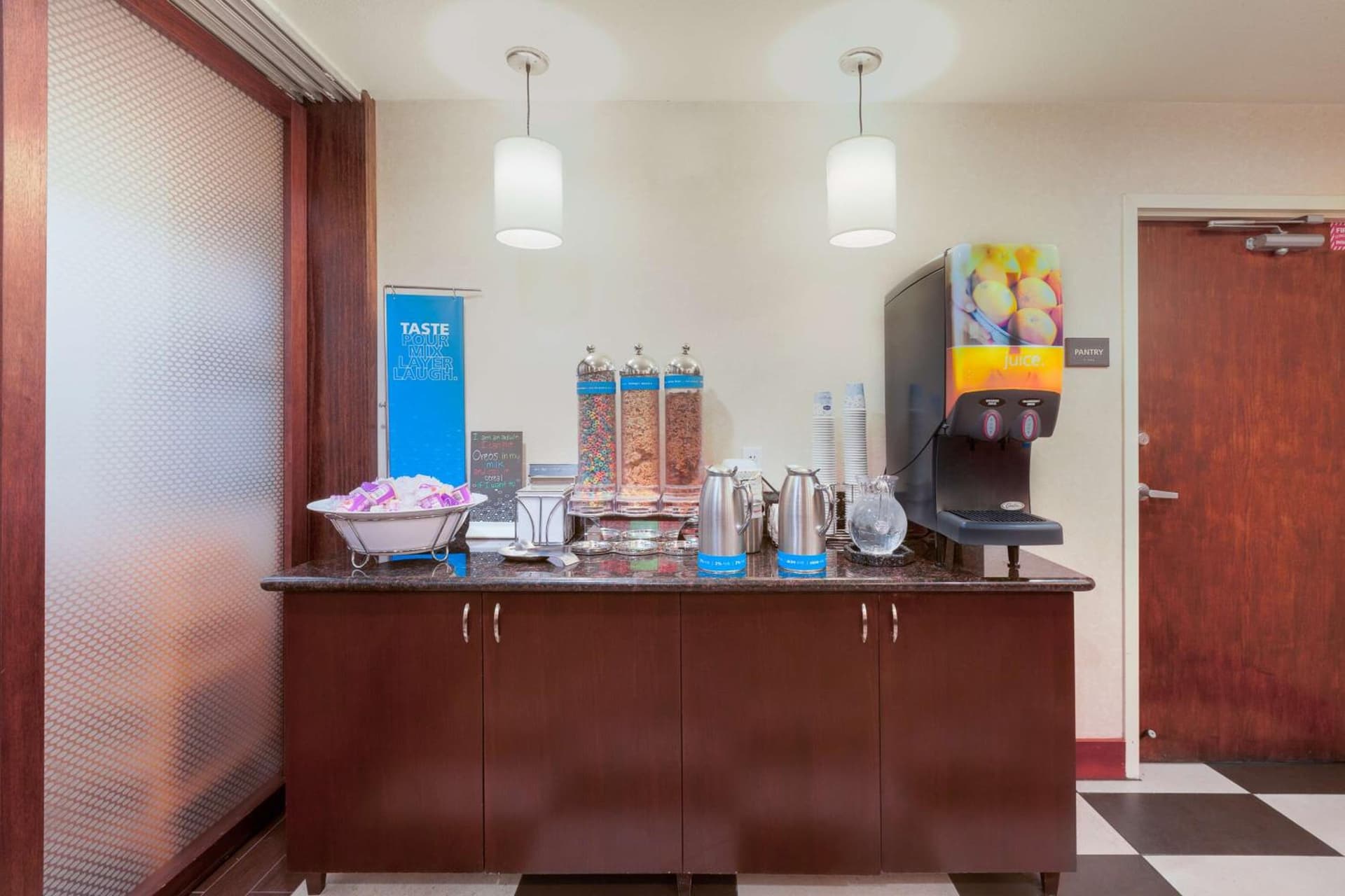 Hampton Inn San Marcos gallery photo in San Marcos, CA — image 27