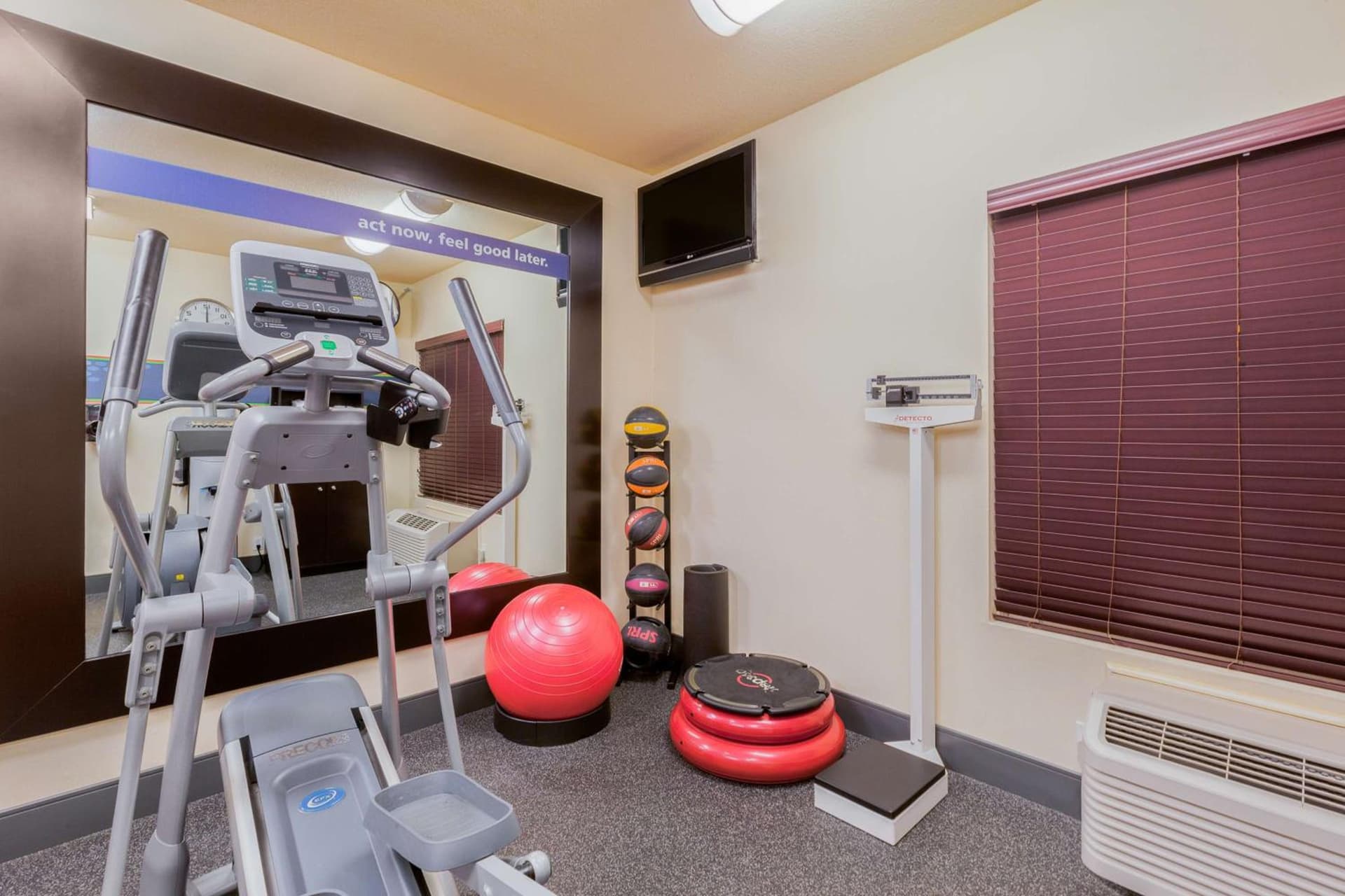 Hampton Inn San Marcos gallery photo in San Marcos, CA — image 41