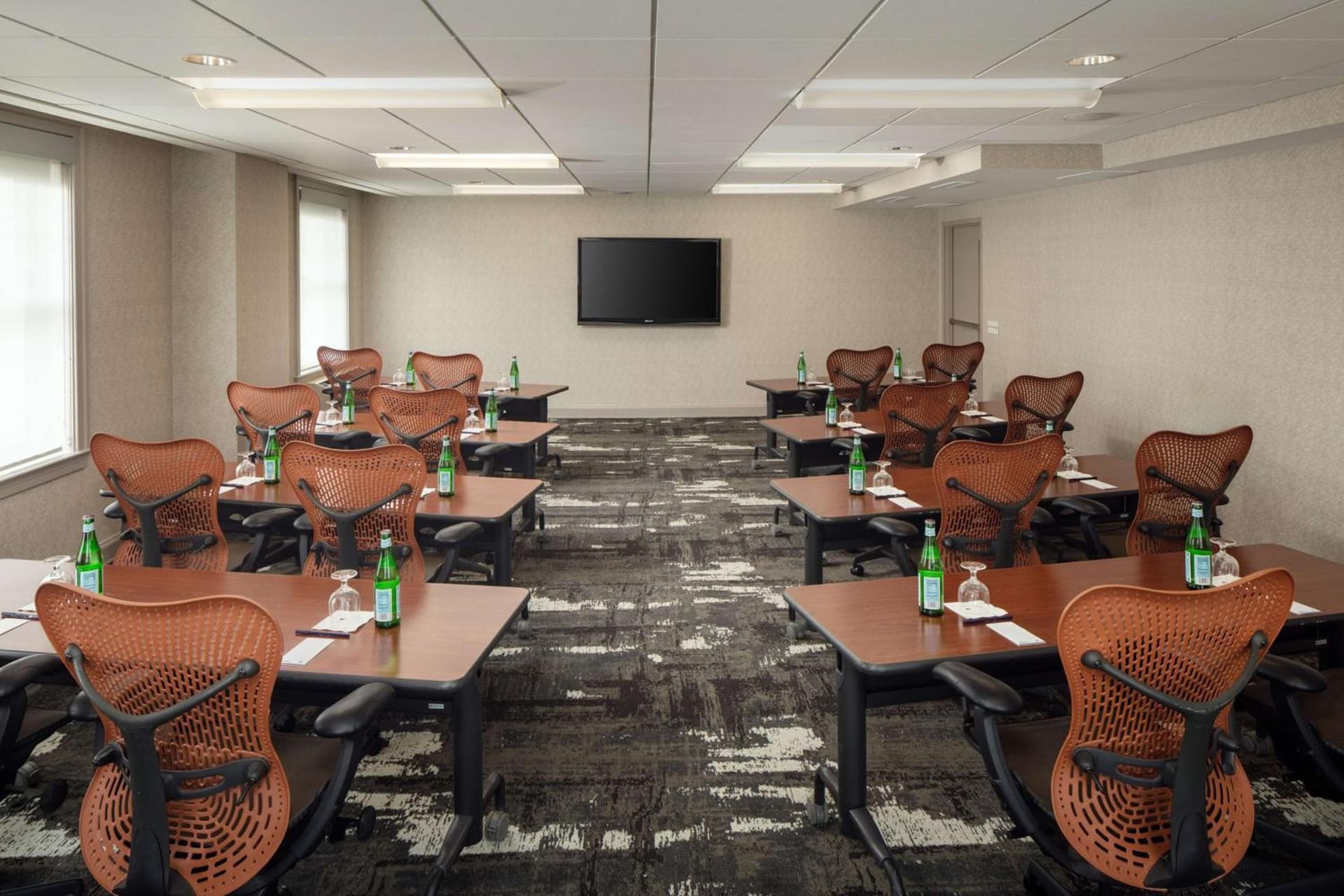 DoubleTree Suites by Hilton Hotel Detroit Downtown - Fort Shelby gallery photo in Detroit, MI — image 50