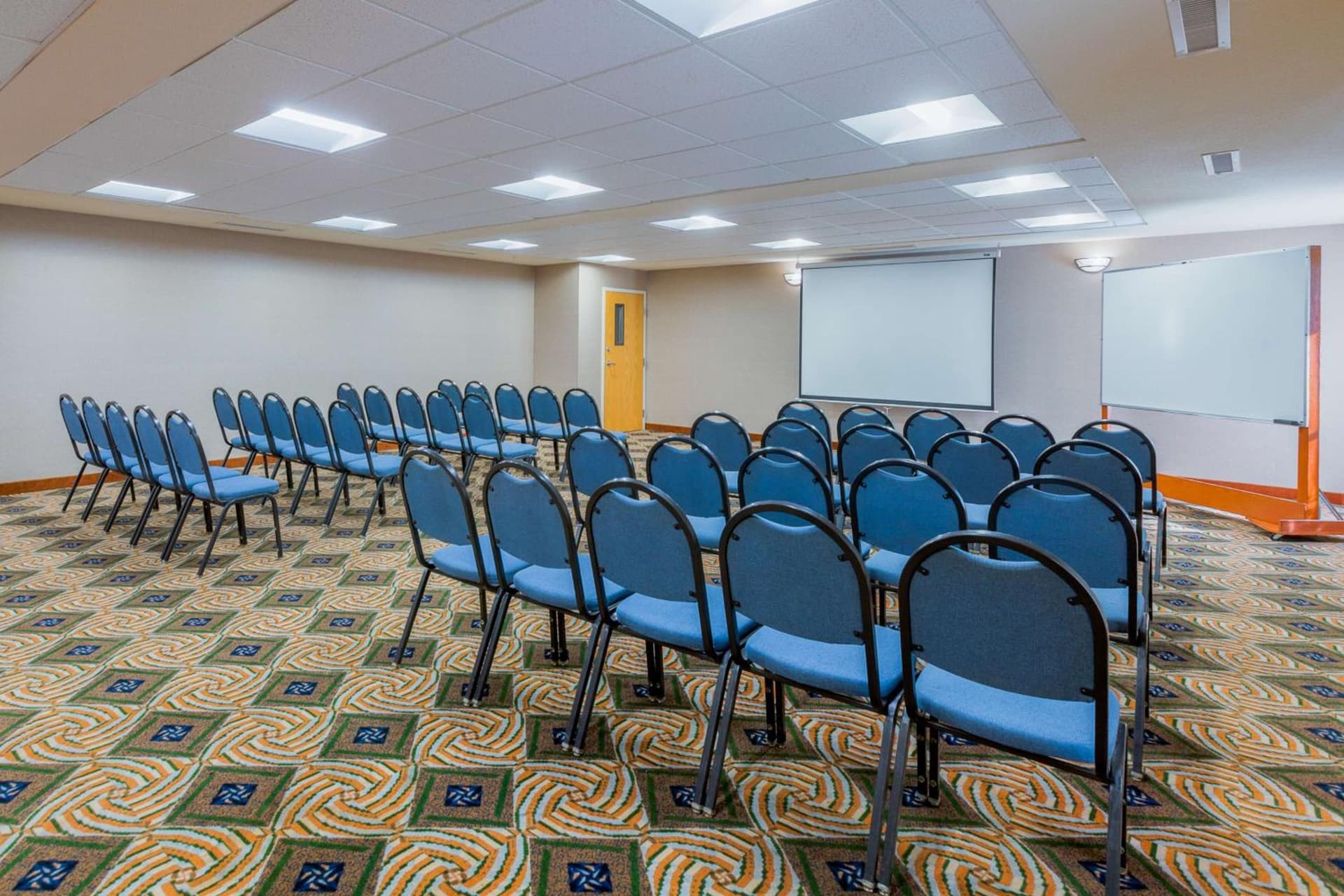 Hampton Inn San Marcos gallery photo in San Marcos, CA — image 17