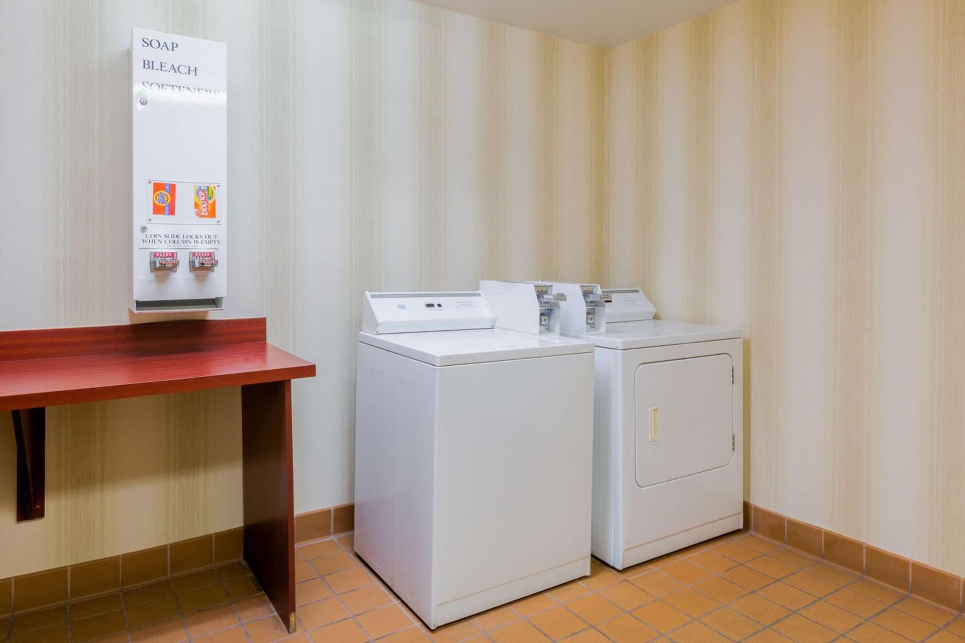 Hampton Inn San Marcos gallery photo in San Marcos, CA — image 11
