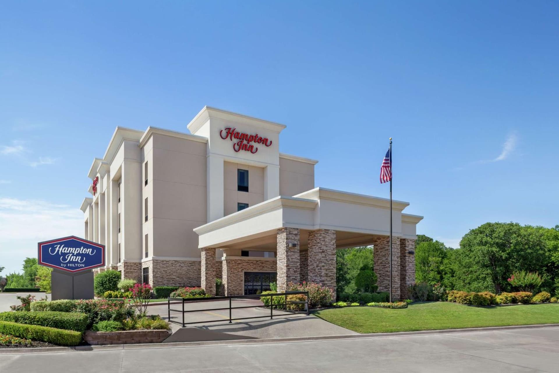 Hampton Inn Sulphur Springs property views in Sulphur Springs, TX — gallery photo 3