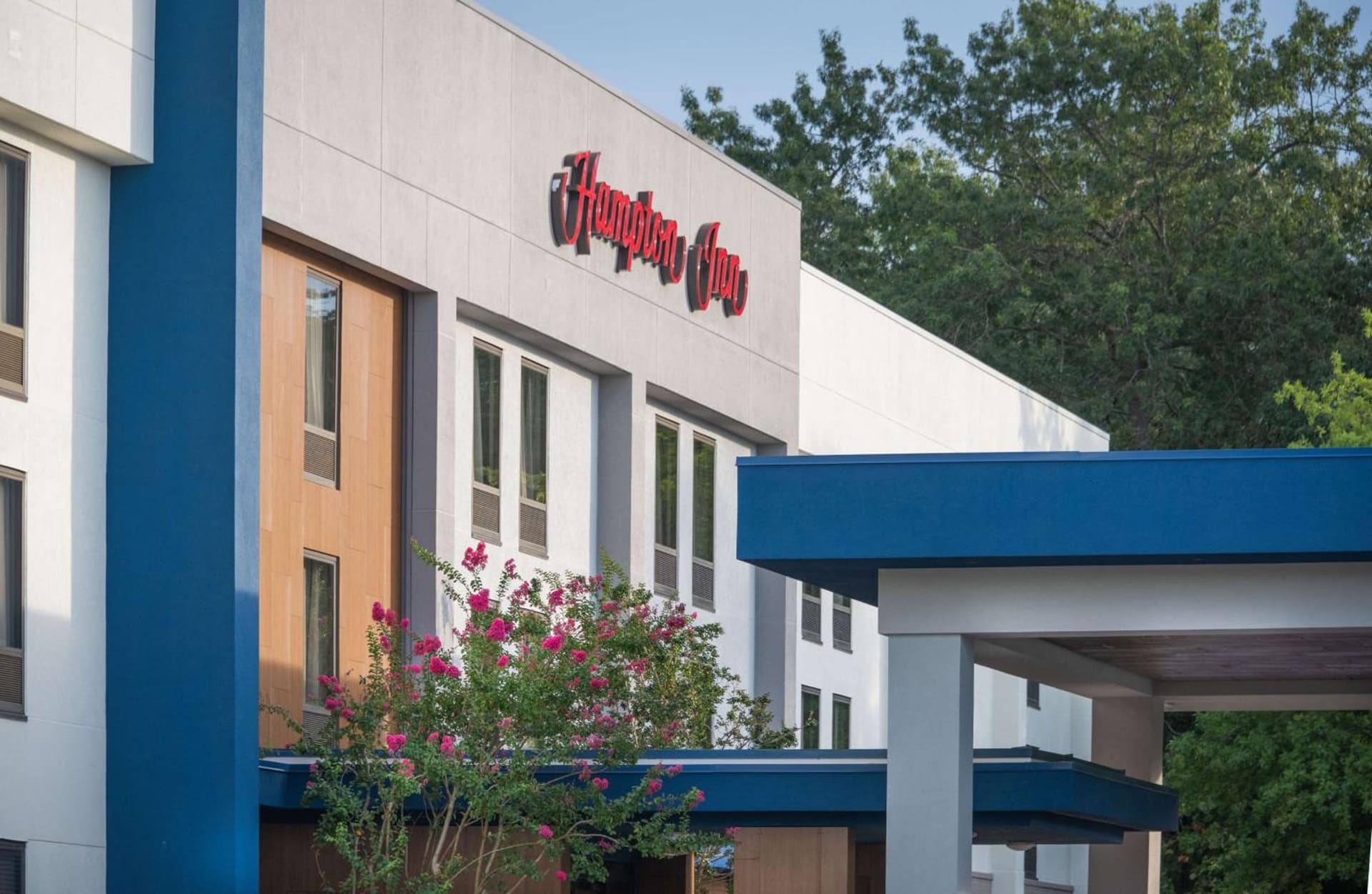 Hampton Inn Waldorf property views in Waldorf, MD — gallery photo 3