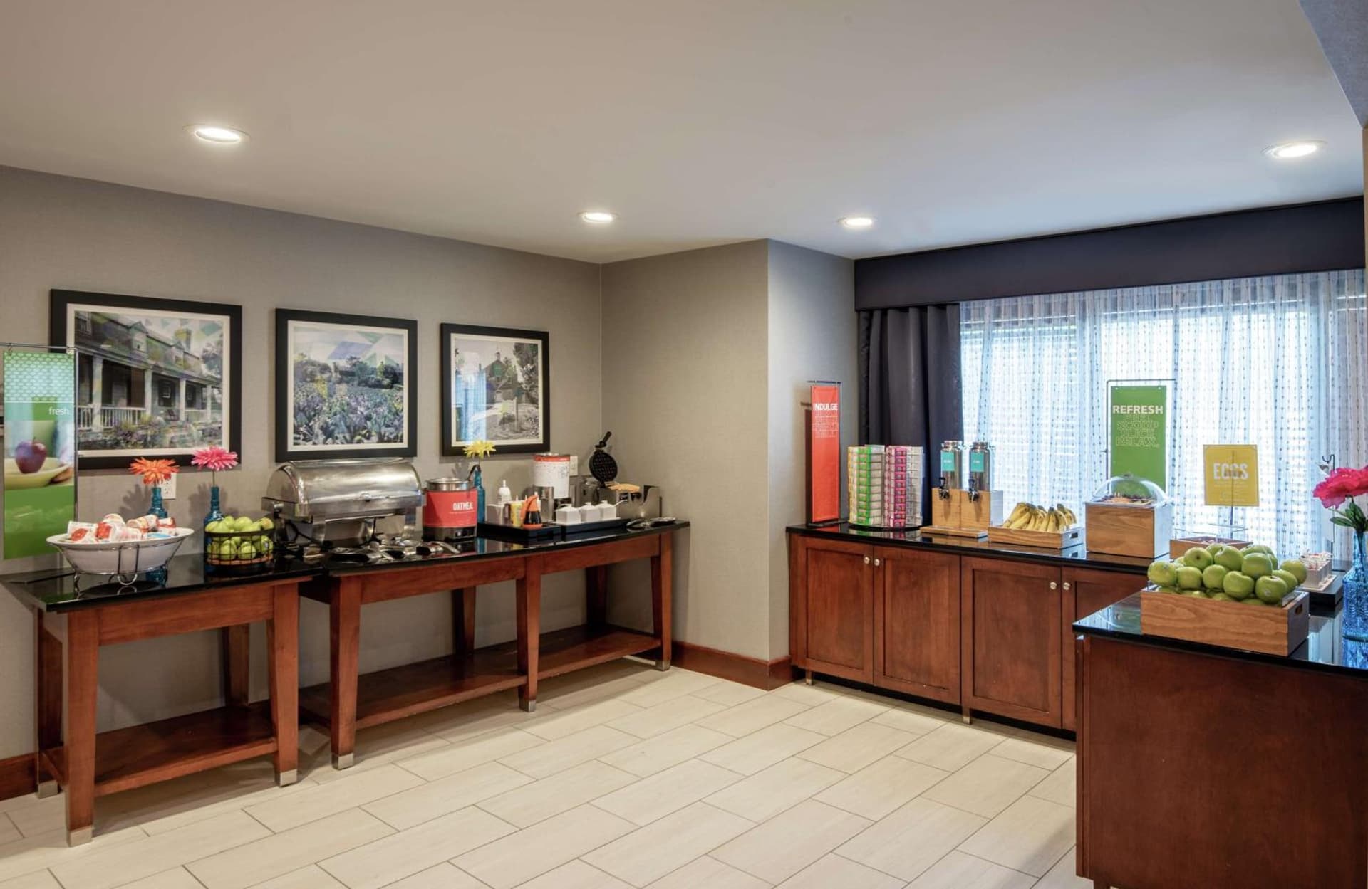 Hampton Inn Waldorf gallery photo in Waldorf, MD — image 9