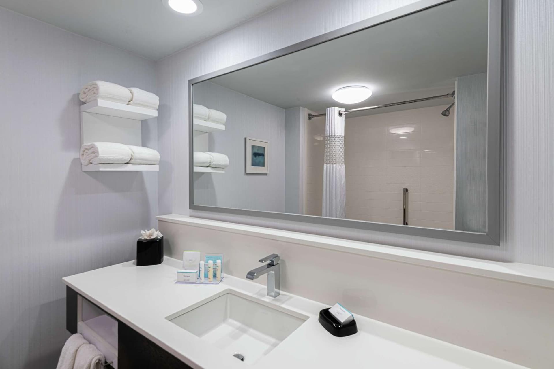 Hampton Inn Waldorf gallery photo in Waldorf, MD — image 21