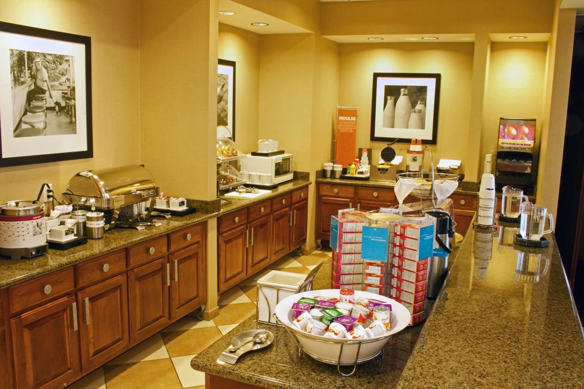 Hampton Inn & Suites Chesapeake-Battlefield Boulevard gallery photo in Chesapeake, VA — image 47