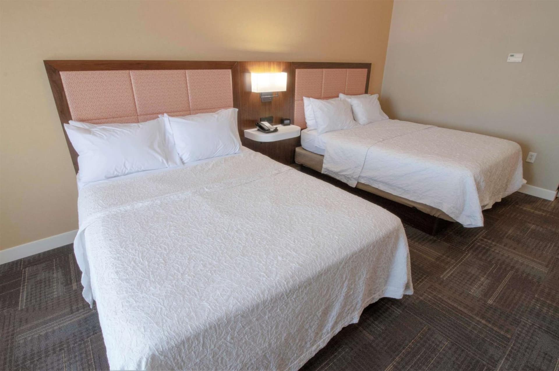 Hampton Inn & Suites Chesapeake-Battlefield Boulevard gallery photo in Chesapeake, VA — image 36