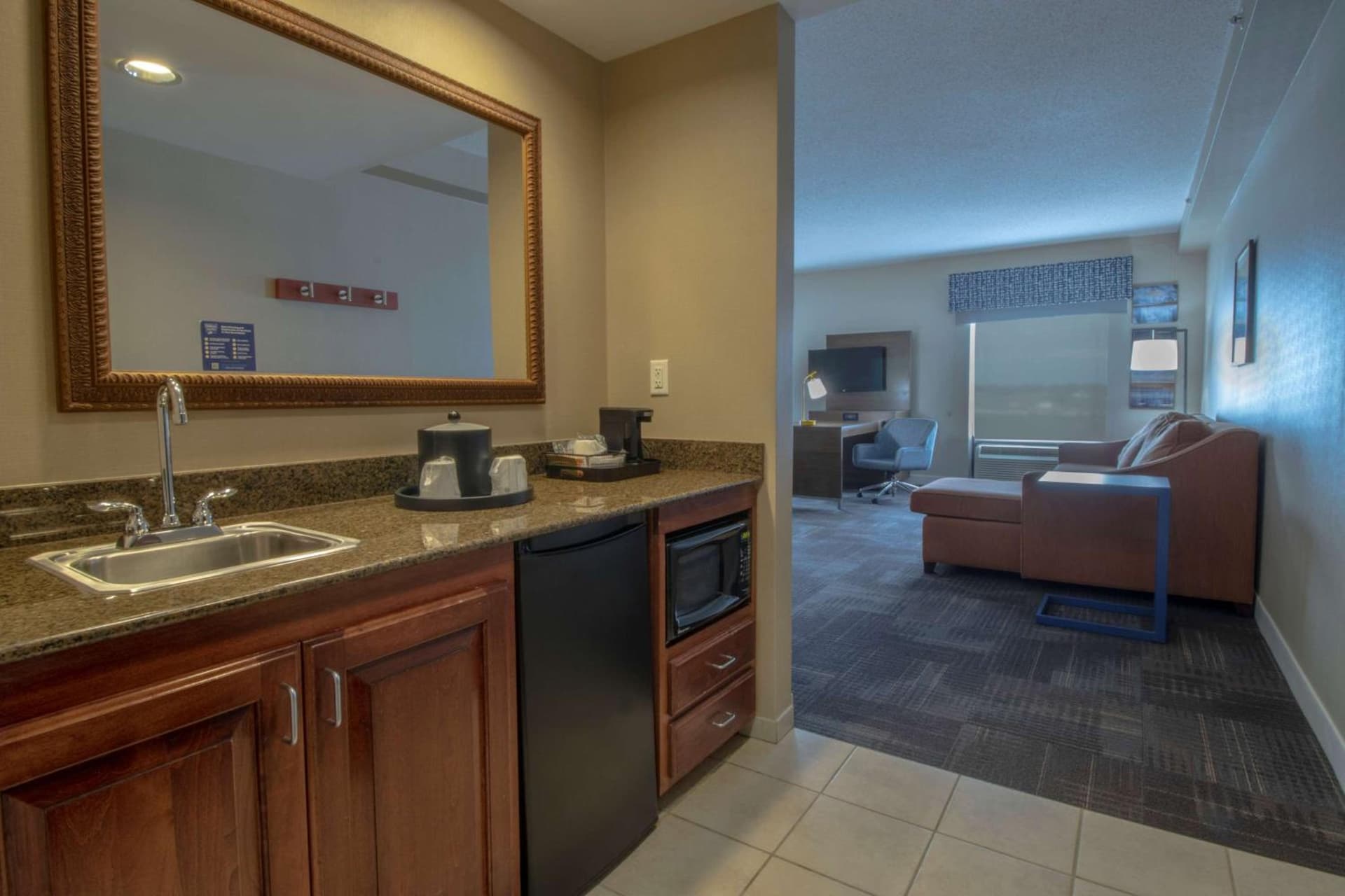 Hampton Inn & Suites Chesapeake-Battlefield Boulevard gallery photo in Chesapeake, VA — image 12