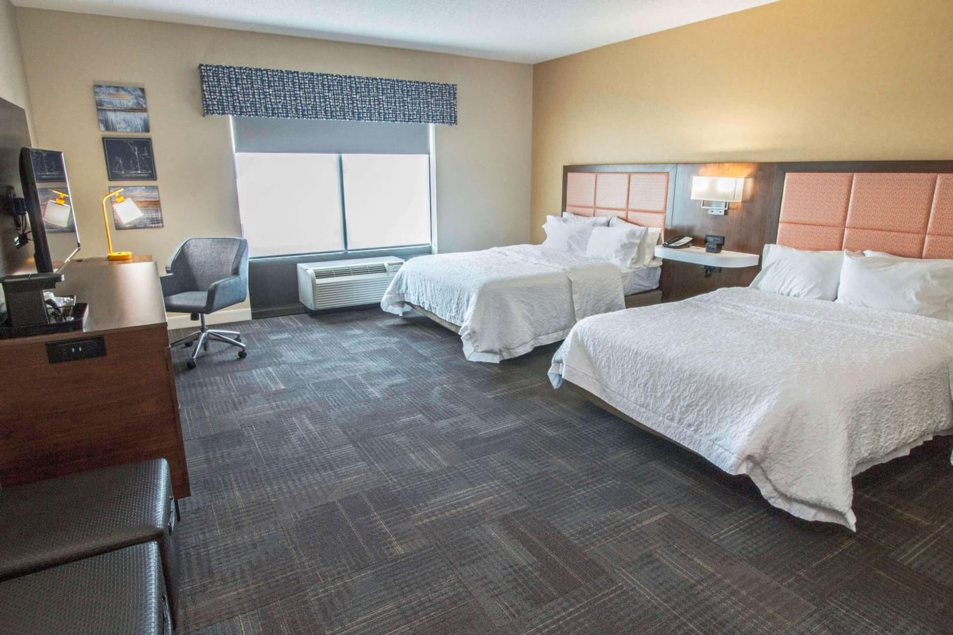 Hampton Inn & Suites Chesapeake-Battlefield Boulevard gallery photo in Chesapeake, VA — image 39